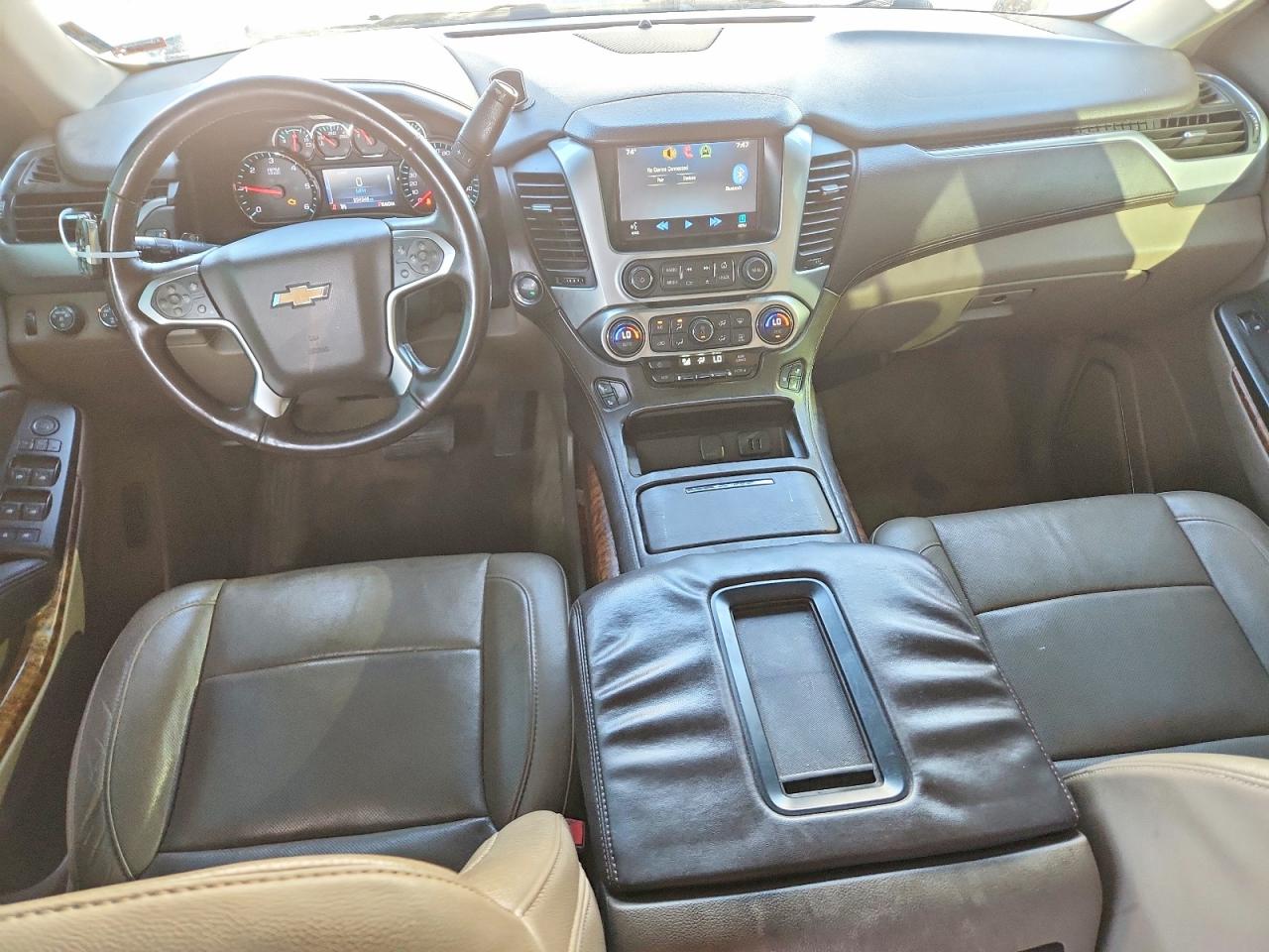 2015 Chevrolet Suburban K1500 Ltz White vin: 1GNSKKKC0FR240473