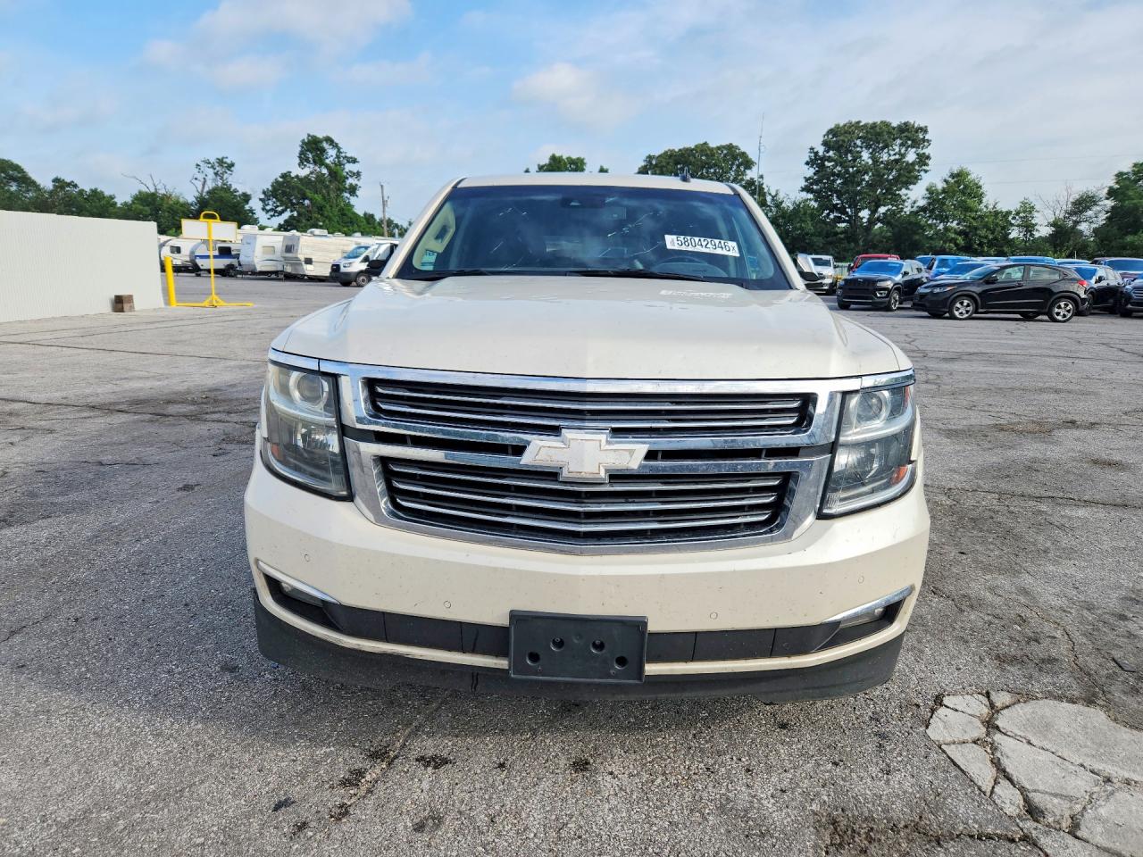 2015 Chevrolet Suburban K1500 Ltz White vin: 1GNSKKKC0FR253790