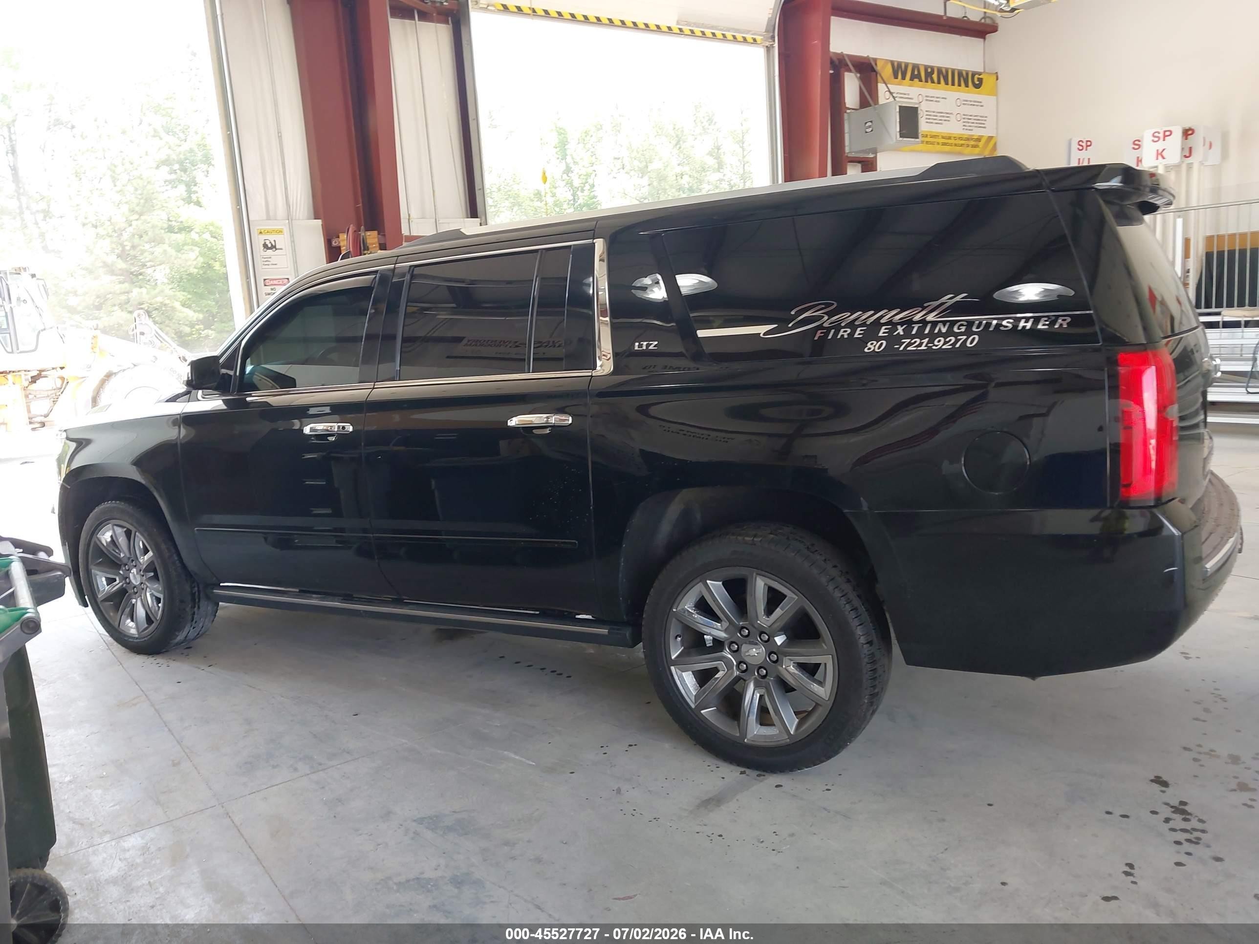 2015 Chevrolet Suburban Ltz Black vin: 1GNSKKKC0FR616024