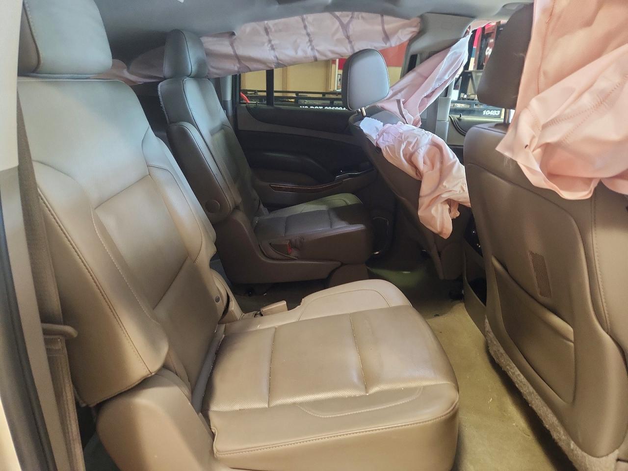 2015 Chevrolet Suburban K1500 Ltz Белый vin: 1GNSKKKC0FR684940