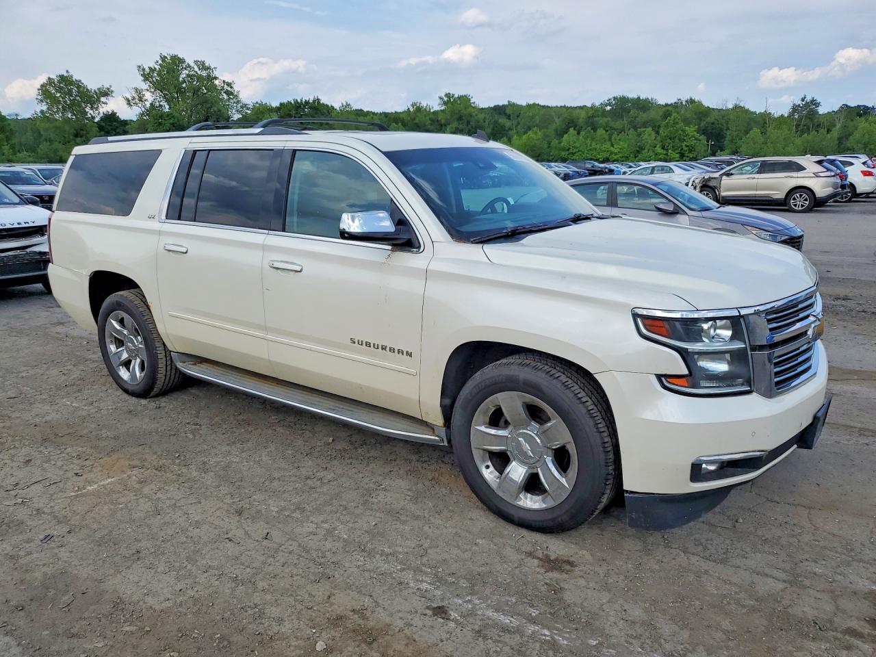 2015 Chevrolet Suburban K1500 Ltz White vin: 1GNSKKKC1FR285969