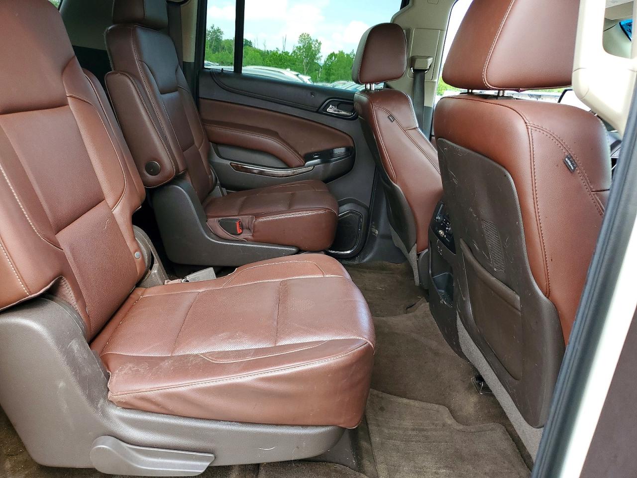 2015 Chevrolet Suburban K1500 Ltz White vin: 1GNSKKKC1FR285969
