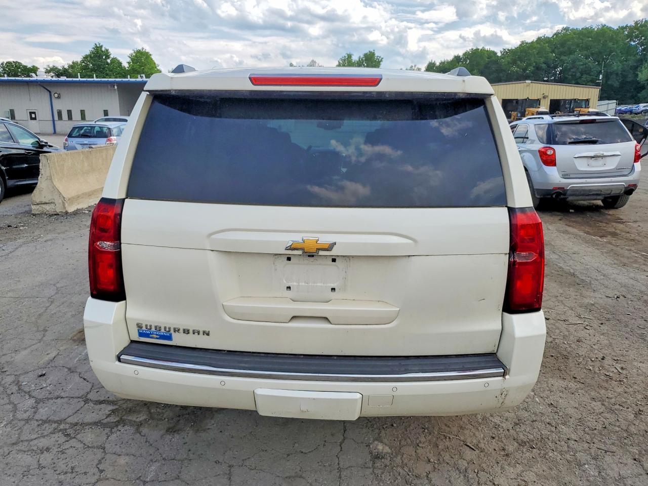 2015 Chevrolet Suburban K1500 Ltz White vin: 1GNSKKKC1FR285969
