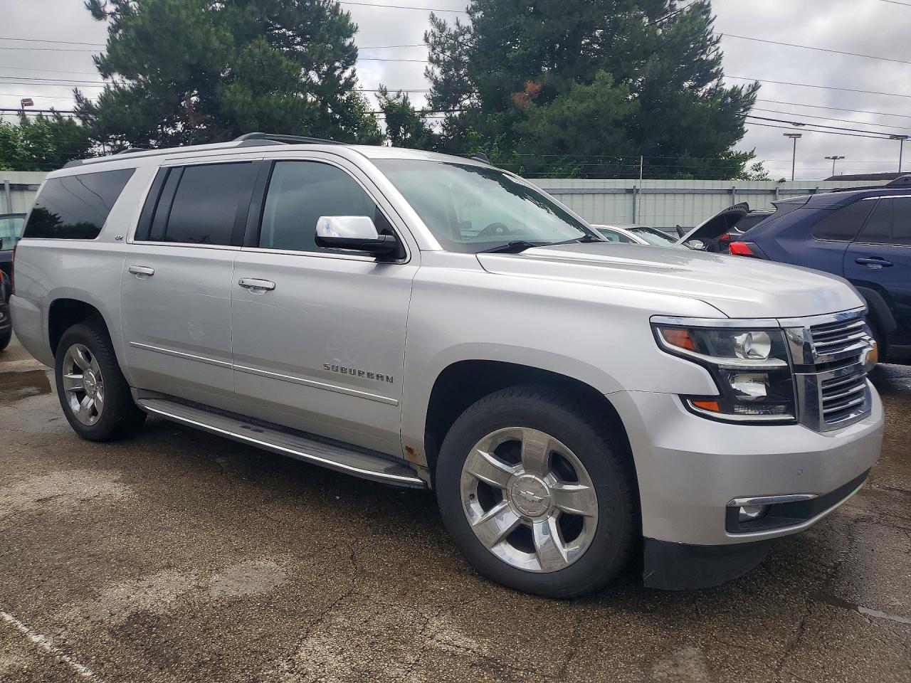 2015 Chevrolet Suburban K1500 Ltz Silver vin: 1GNSKKKC2FR257422