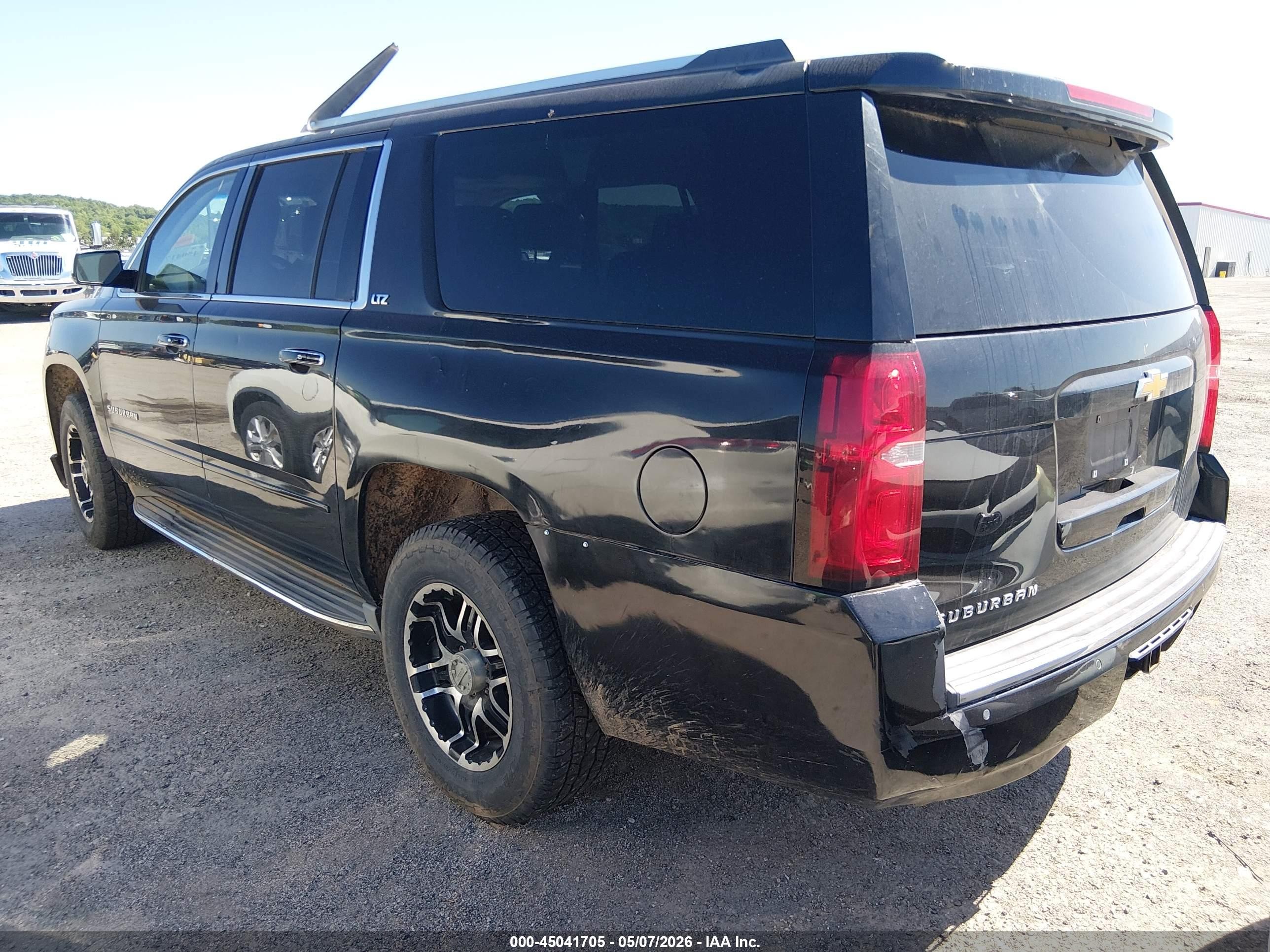 2015 Chevrolet Suburban 1500 Ltz Black vin: 1GNSKKKC3FR207614