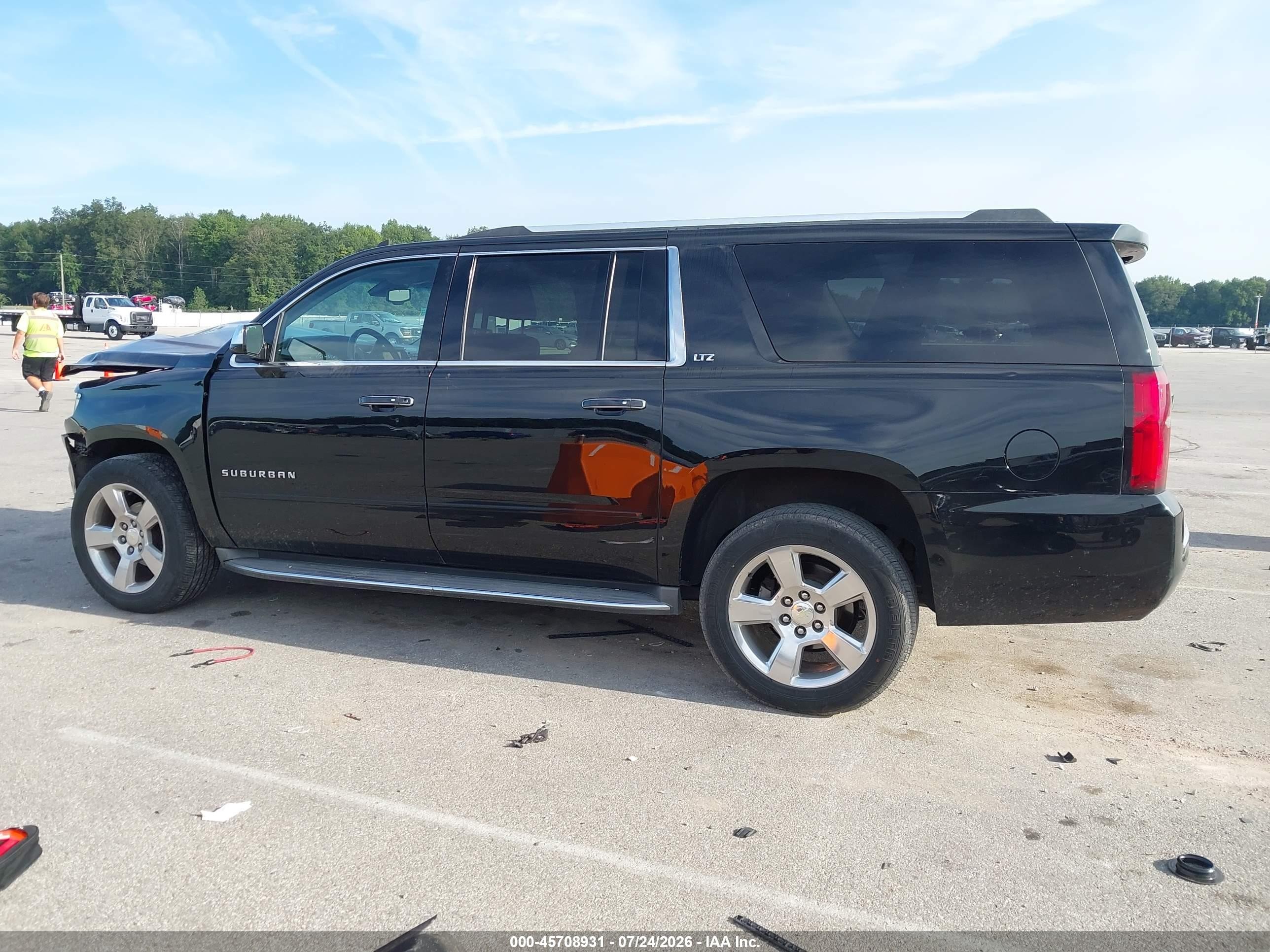 2015 Chevrolet Suburban Ltz Черный vin: 1GNSKKKC4FR238760