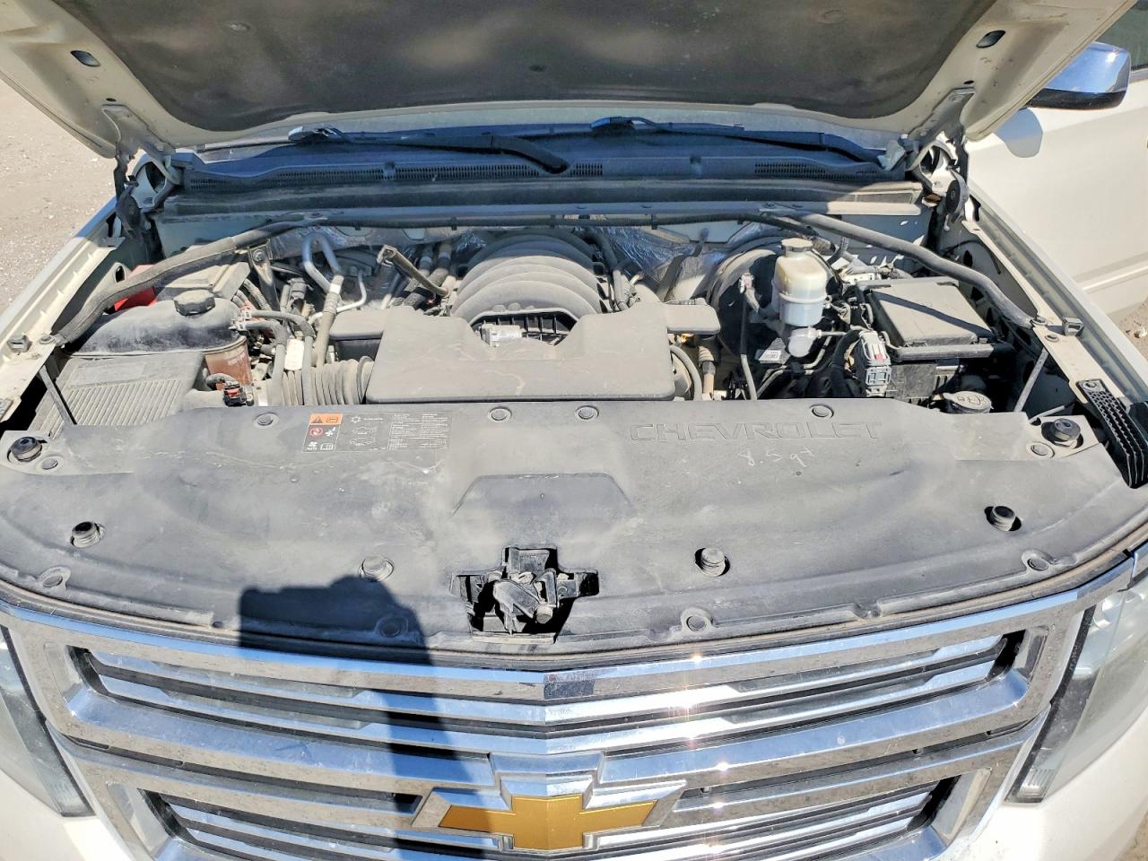 2015 Chevrolet Suburban K1500 Ltz Бежевый vin: 1GNSKKKC4FR246583