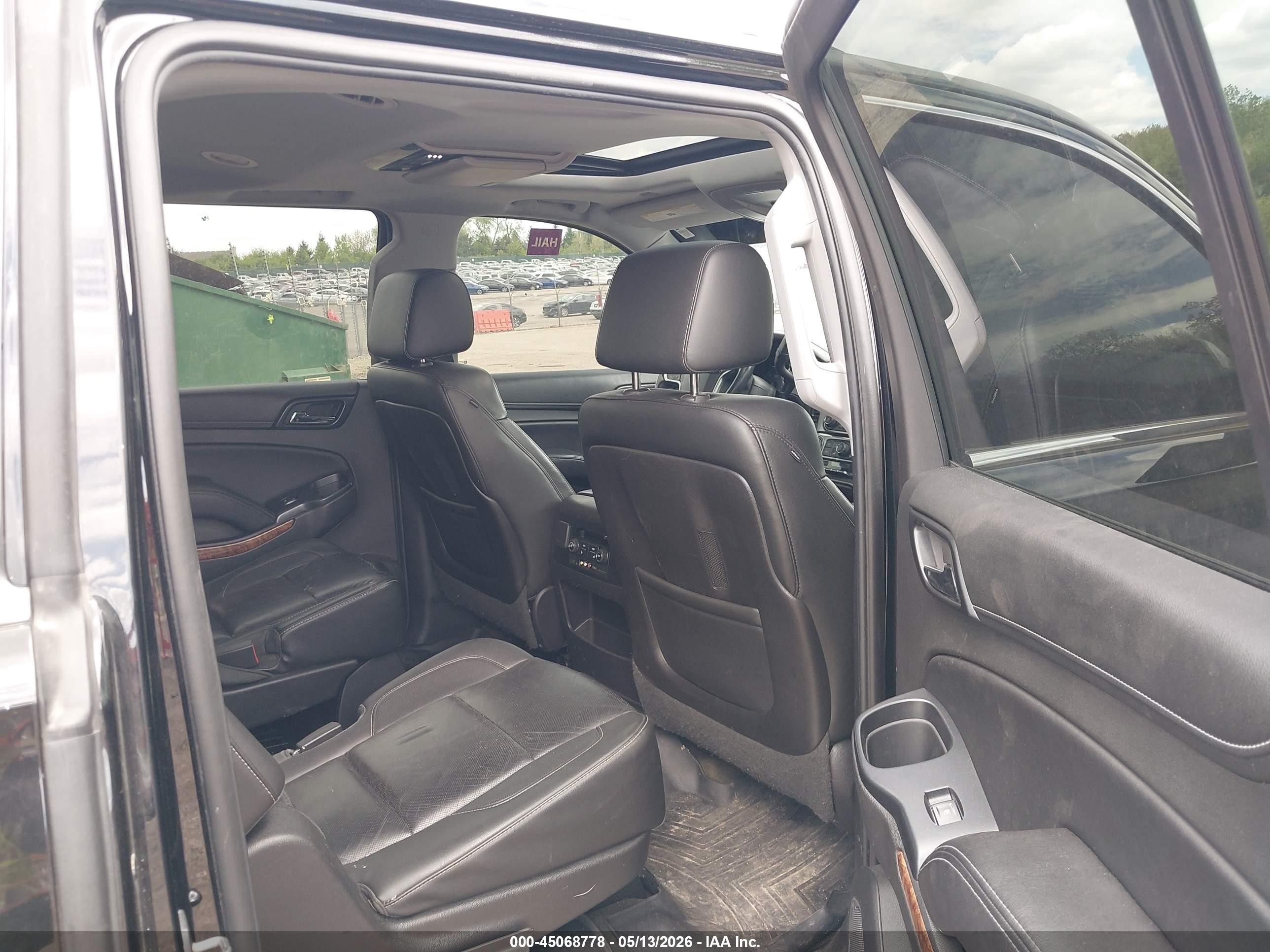 2015 Chevrolet Suburban 1500 Ltz Black vin: 1GNSKKKC5FR190914