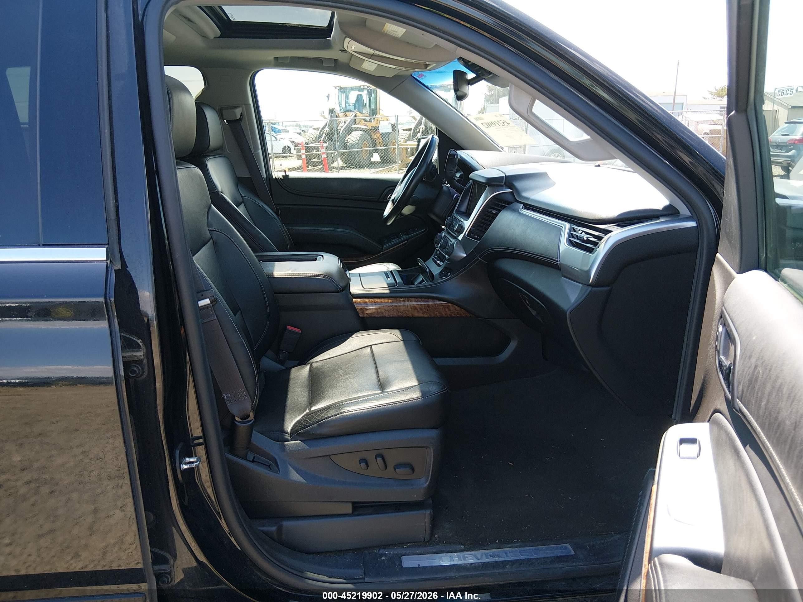 2015 Chevrolet Suburban 1500 Ltz Black vin: 1GNSKKKC6FR232202