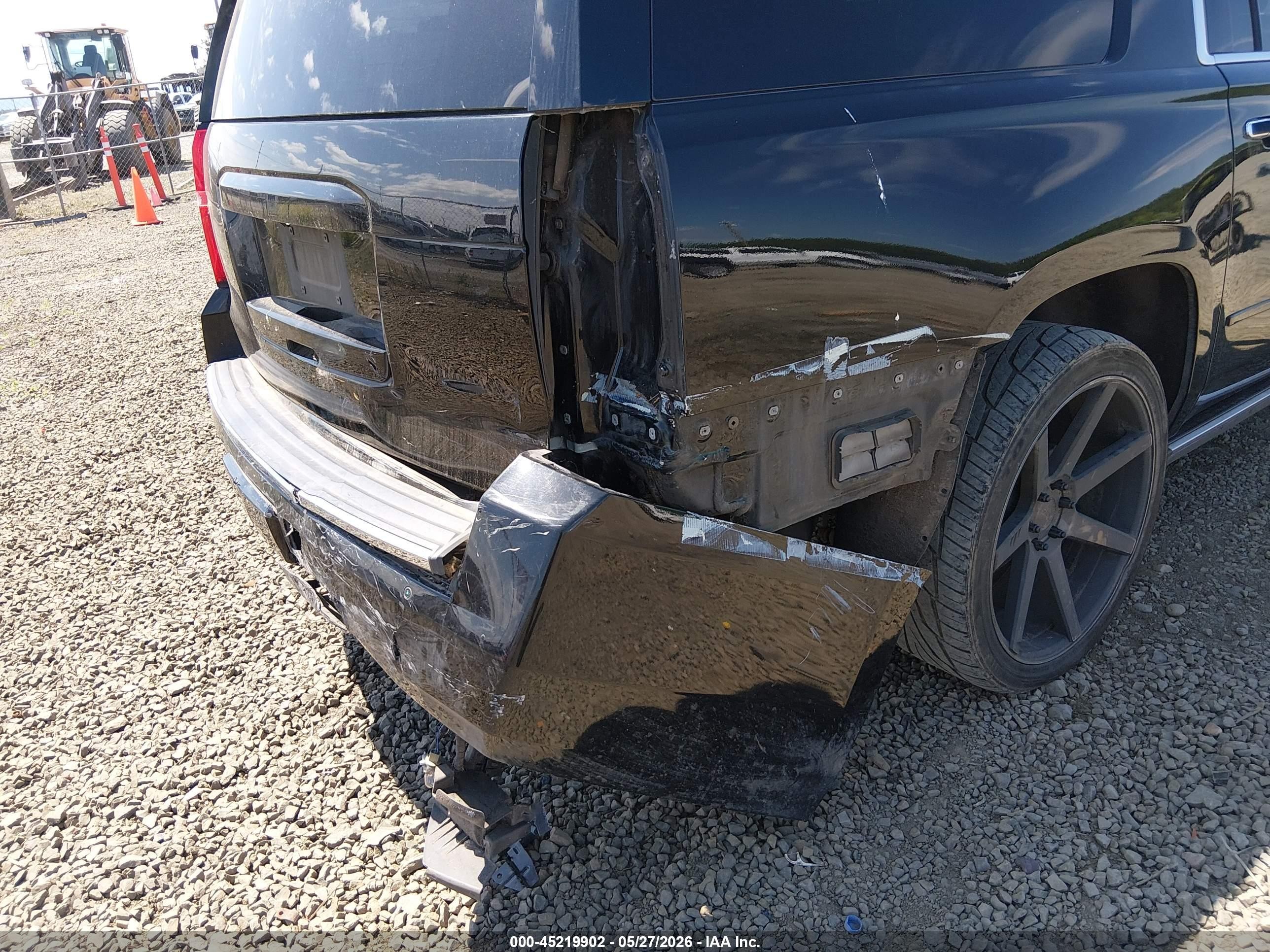 2015 Chevrolet Suburban 1500 Ltz Black vin: 1GNSKKKC6FR232202