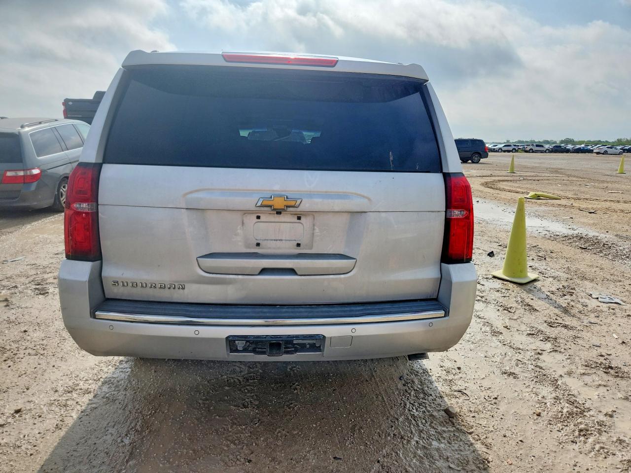 2015 Chevrolet Suburban K1500 Ltz Silver vin: 1GNSKKKC6FR280072