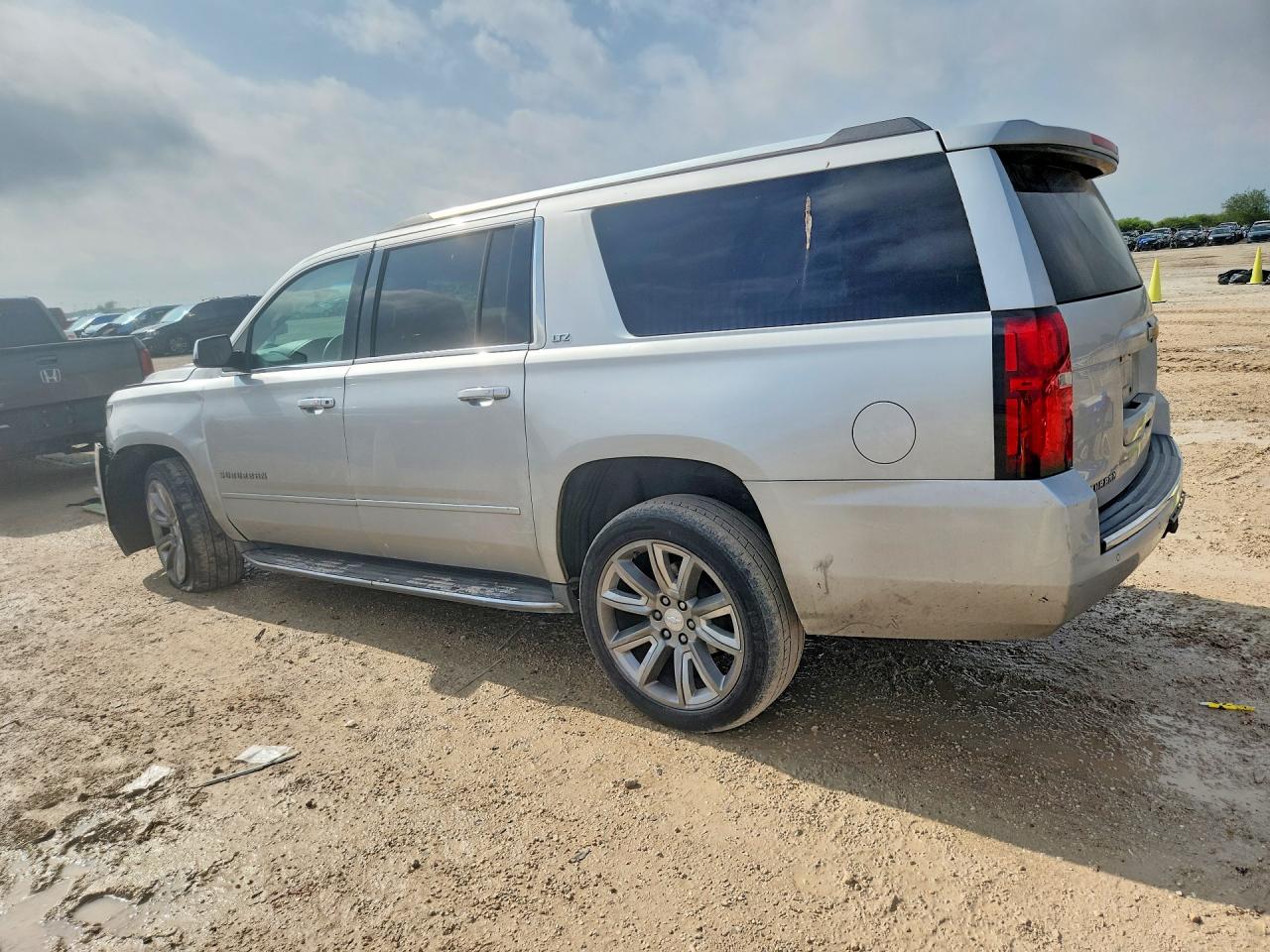 2015 Chevrolet Suburban K1500 Ltz Silver vin: 1GNSKKKC6FR280072