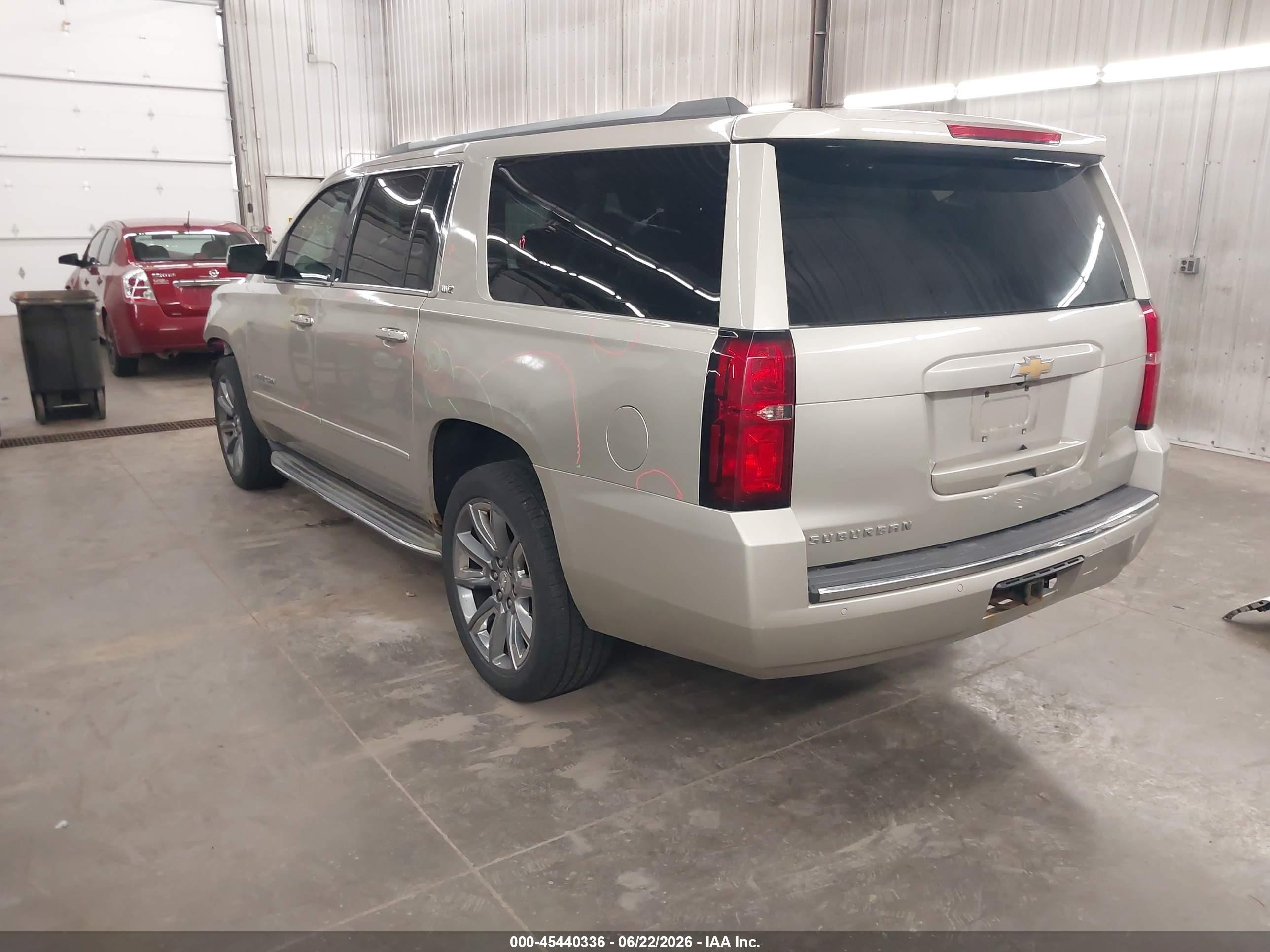 2015 Chevrolet Suburban Ltz Beige vin: 1GNSKKKC7FR294417