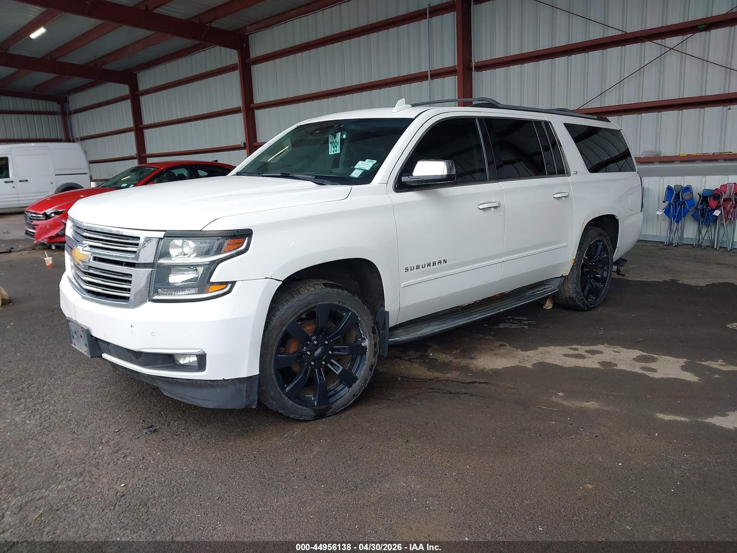 2015 Chevrolet Suburban 1500 Ltz White vin: 1GNSKKKC7FR540494