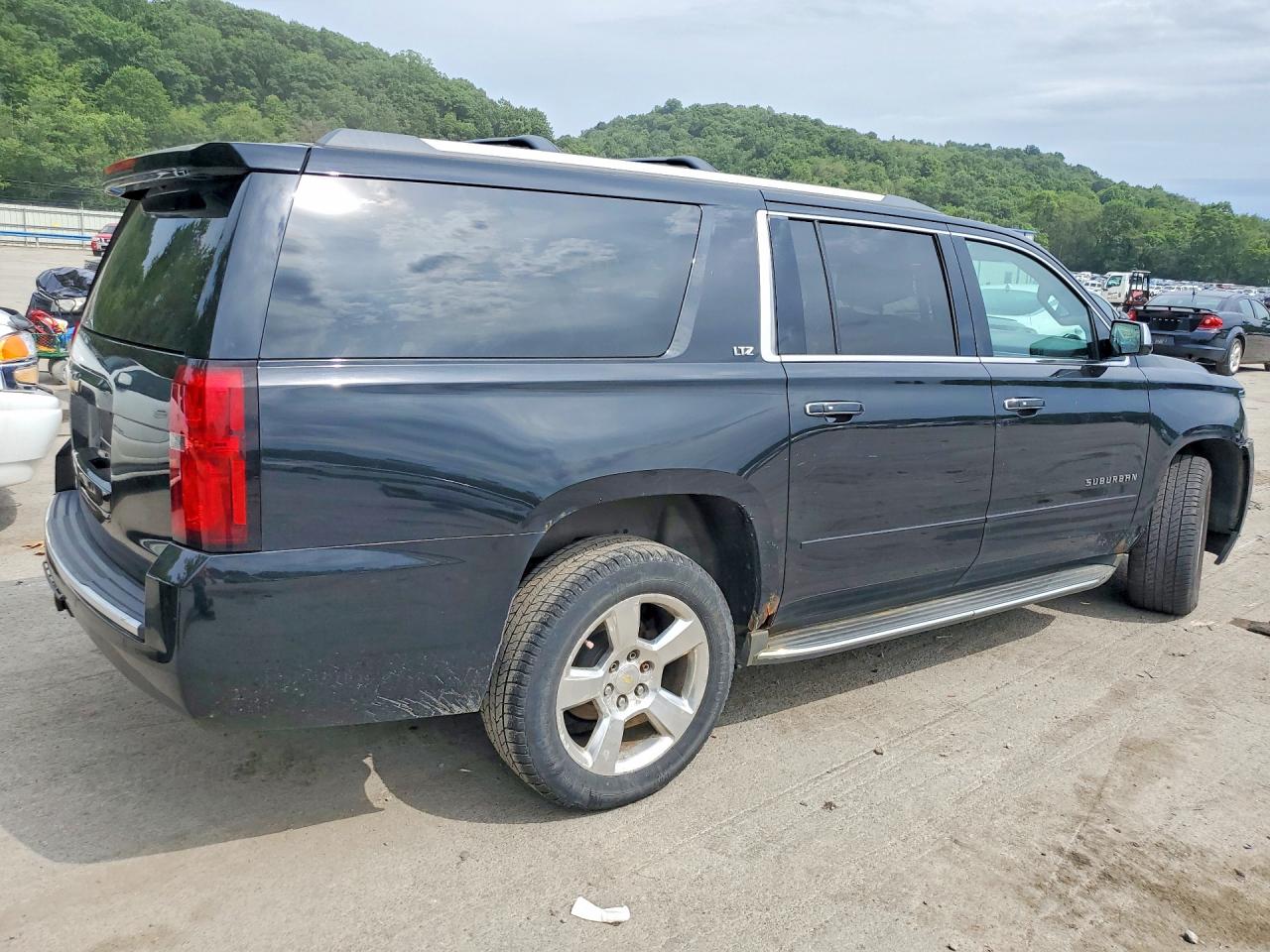 2015 Chevrolet Suburban K1500 Ltz Black vin: 1GNSKKKC7FR675040