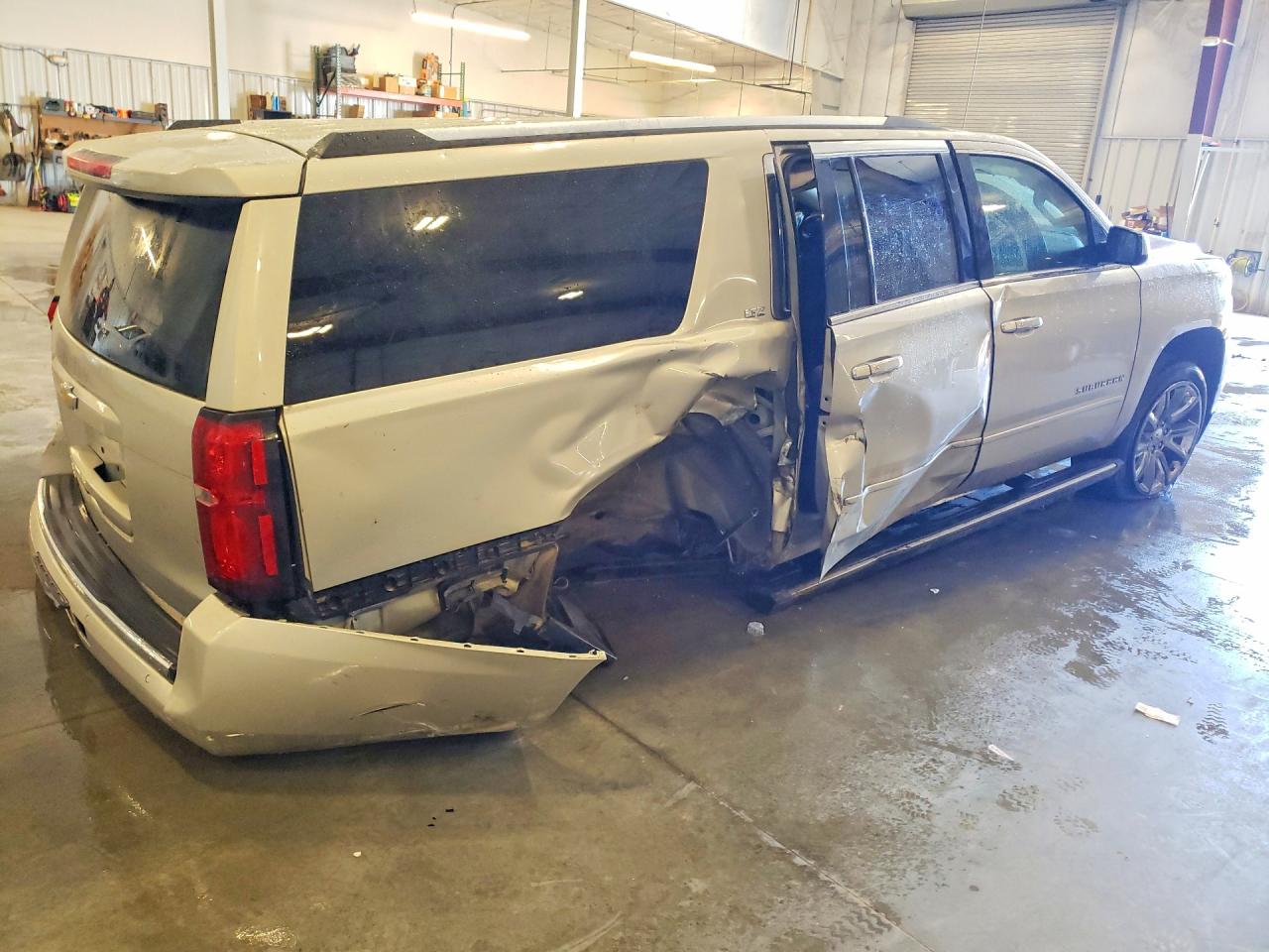 2015 Chevrolet Suburban K1500 Ltz Tan vin: 1GNSKKKC8FR260762