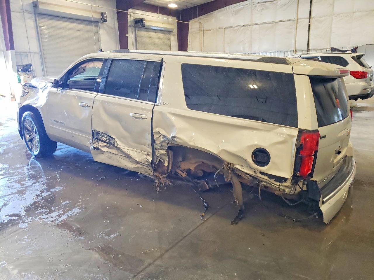 2015 Chevrolet Suburban K1500 Ltz Tan vin: 1GNSKKKC8FR260762