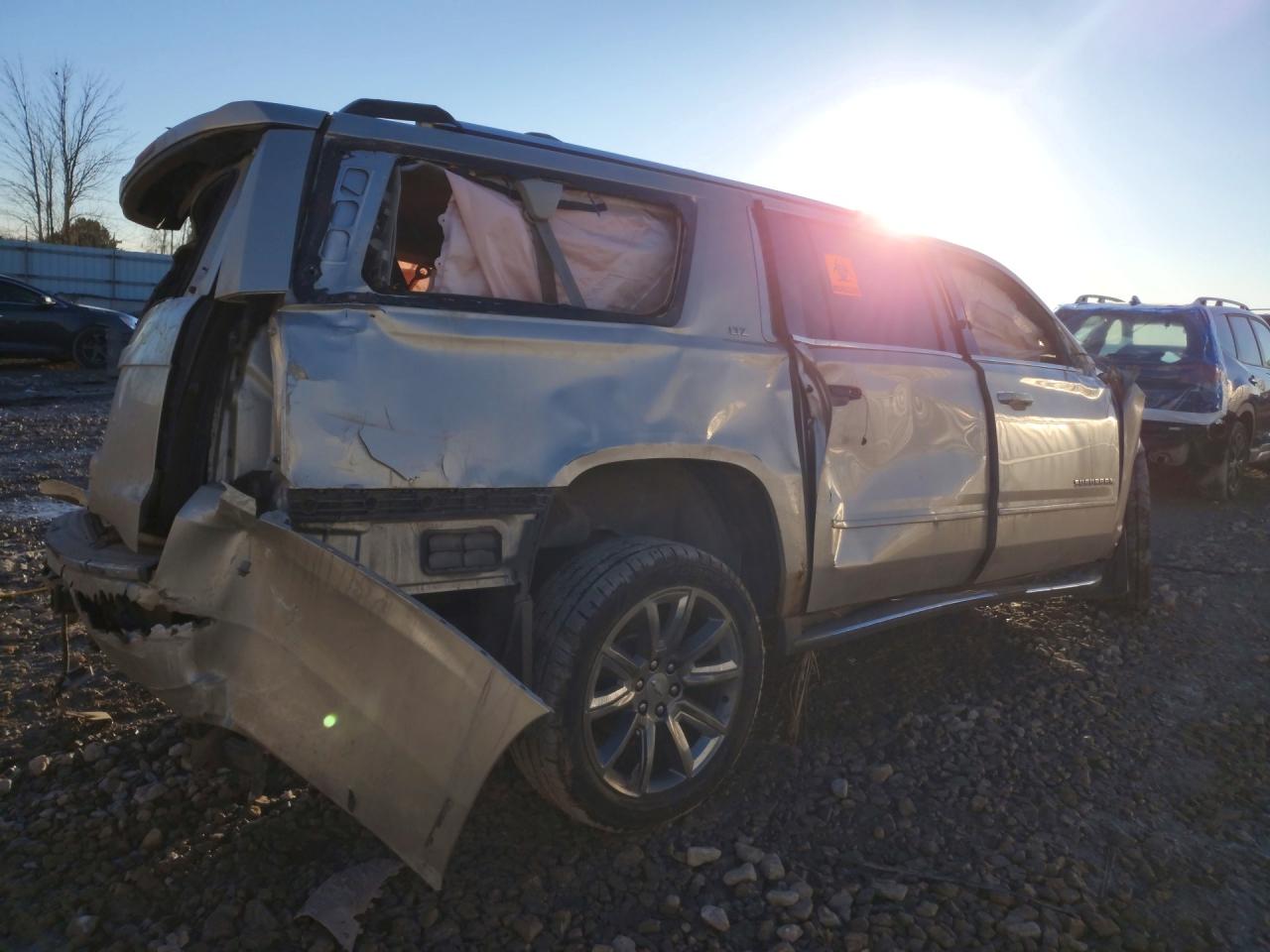 2015 Chevrolet Suburban K1500 Ltz Gold vin: 1GNSKKKC8FR696219