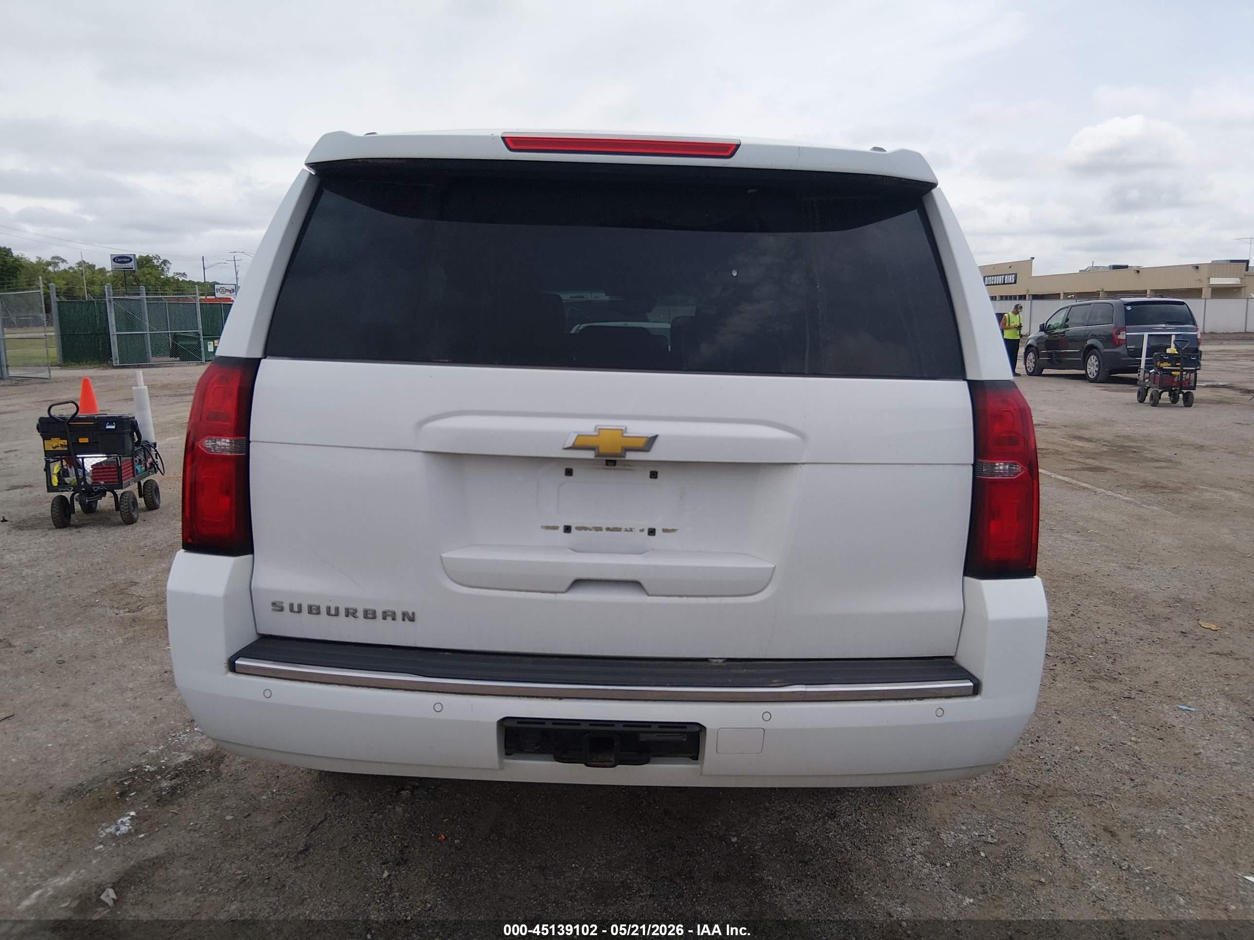 2015 Chevrolet Suburban 1500 Ltz White vin: 1GNSKKKC9FR115763