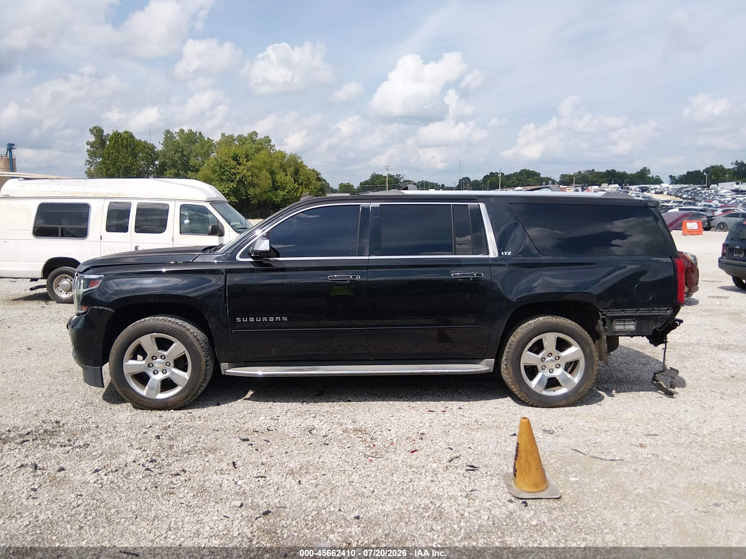 2015 Chevrolet Suburban Ltz Black vin: 1GNSKKKC9FR208265