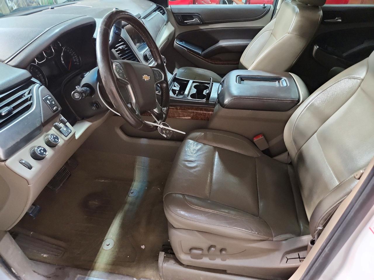 2015 Chevrolet Suburban K1500 Ltz White vin: 1GNSKKKCXFR148058