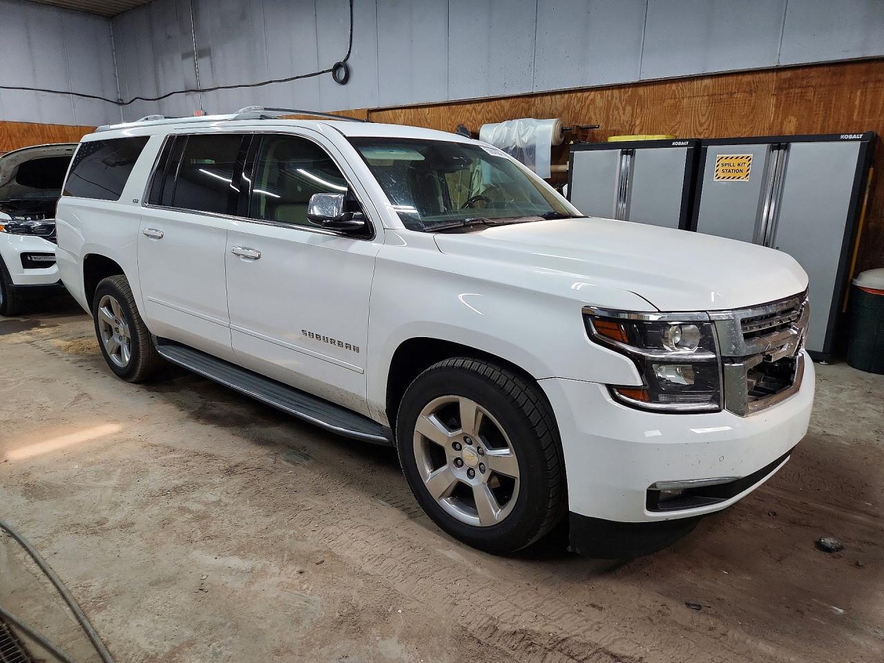 2015 Chevrolet Suburban K1500 Ltz White vin: 1GNSKKKCXFR148058