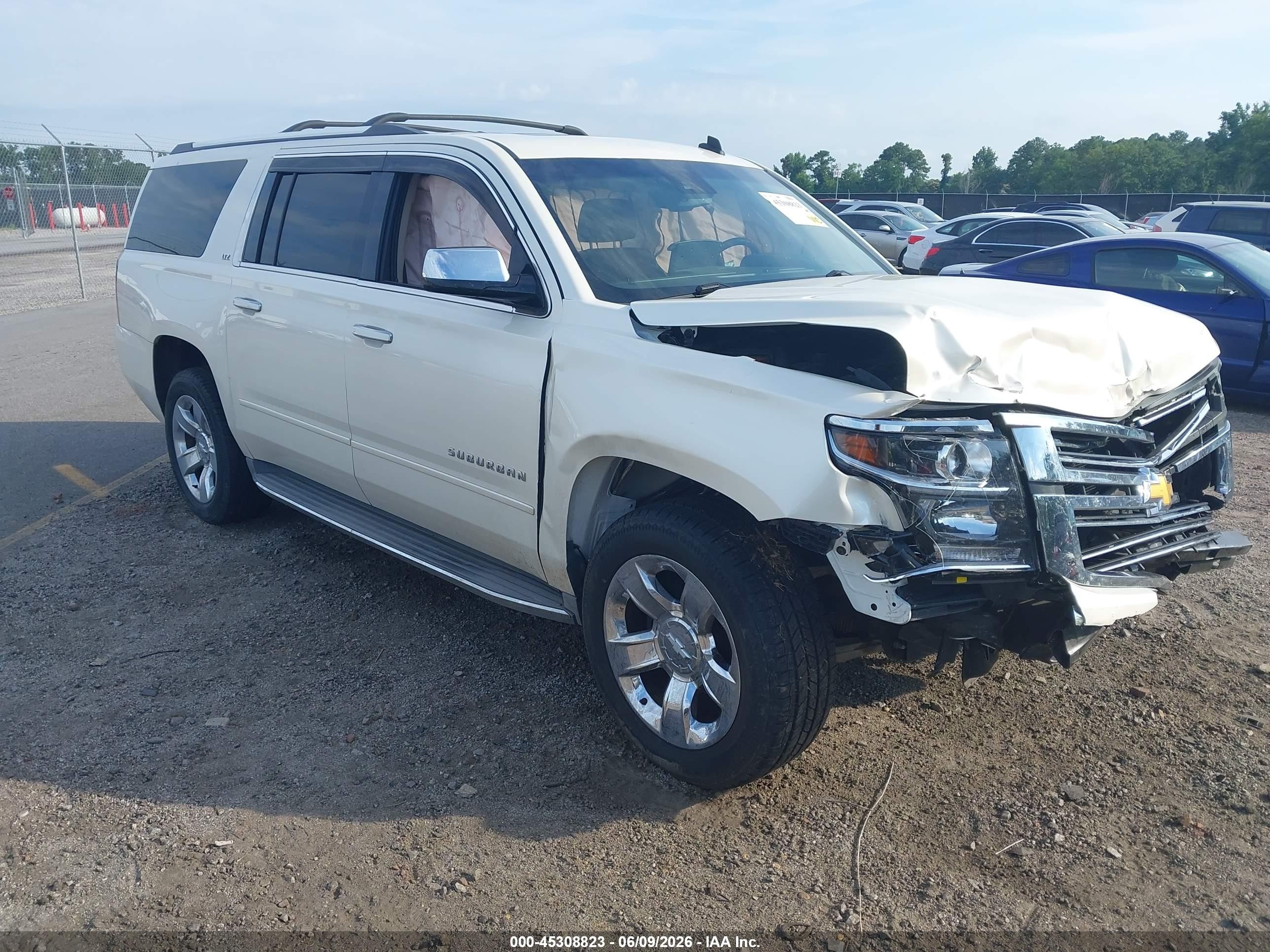 2015 Chevrolet Suburban Ltz White vin: 1GNSKKKCXFR249486