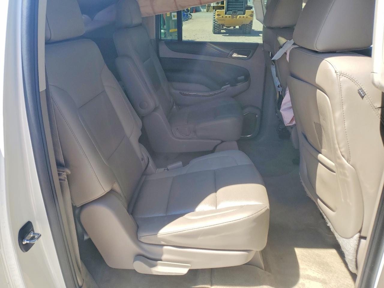 2015 Chevrolet Suburban K1500 Ltz White vin: 1GNSKKKCXFR289552