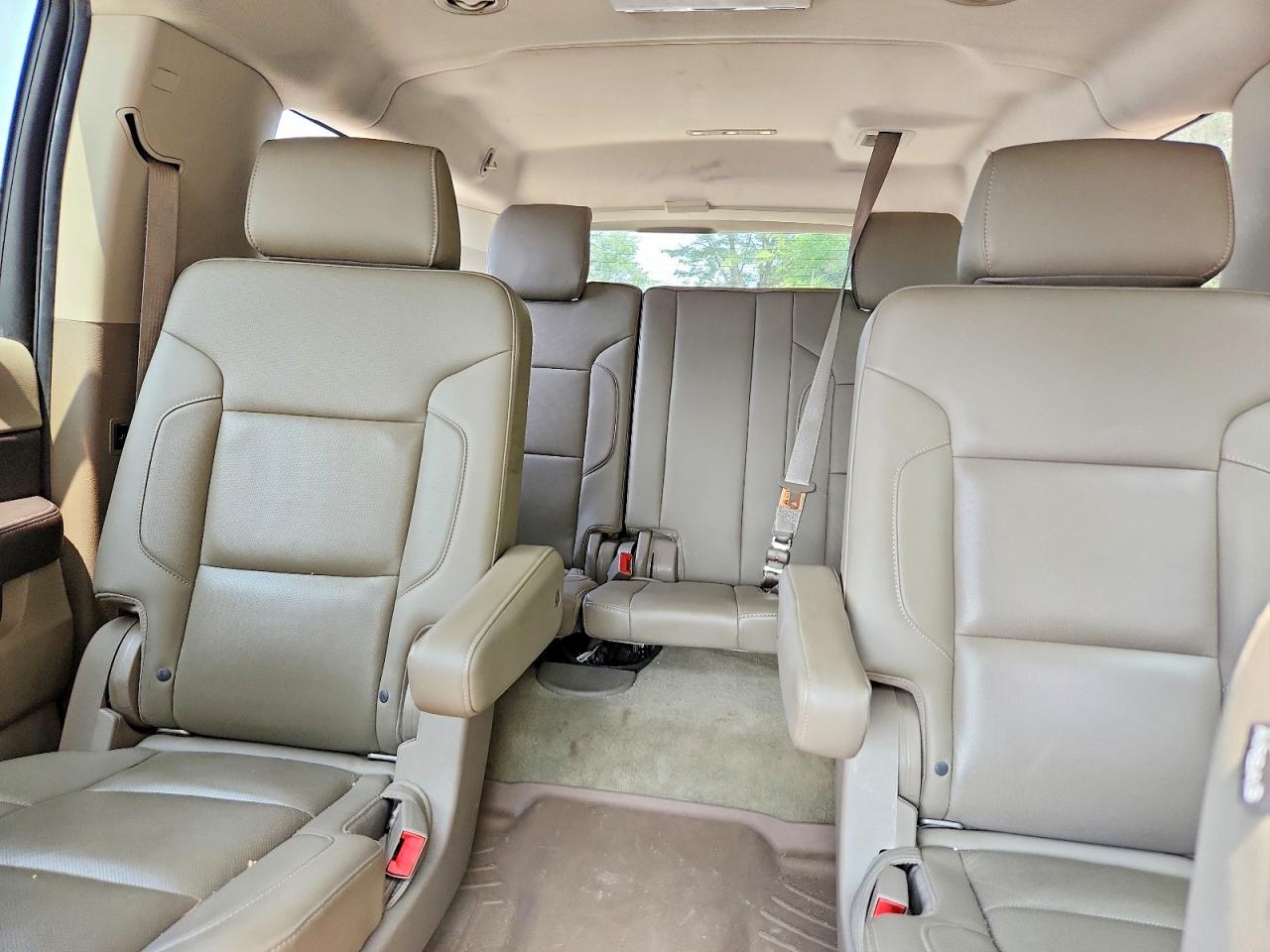 2015 Chevrolet Suburban K1500 Ltz Beige vin: 1GNSKKKCXFR507523