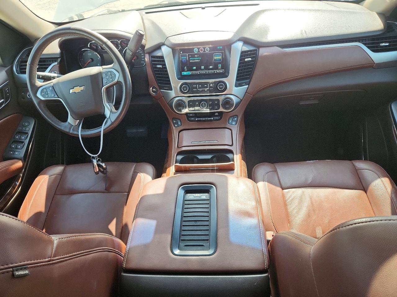2015 Chevrolet Suburban K1500 Ltz Белый vin: 1GNSKKKCXFR621005