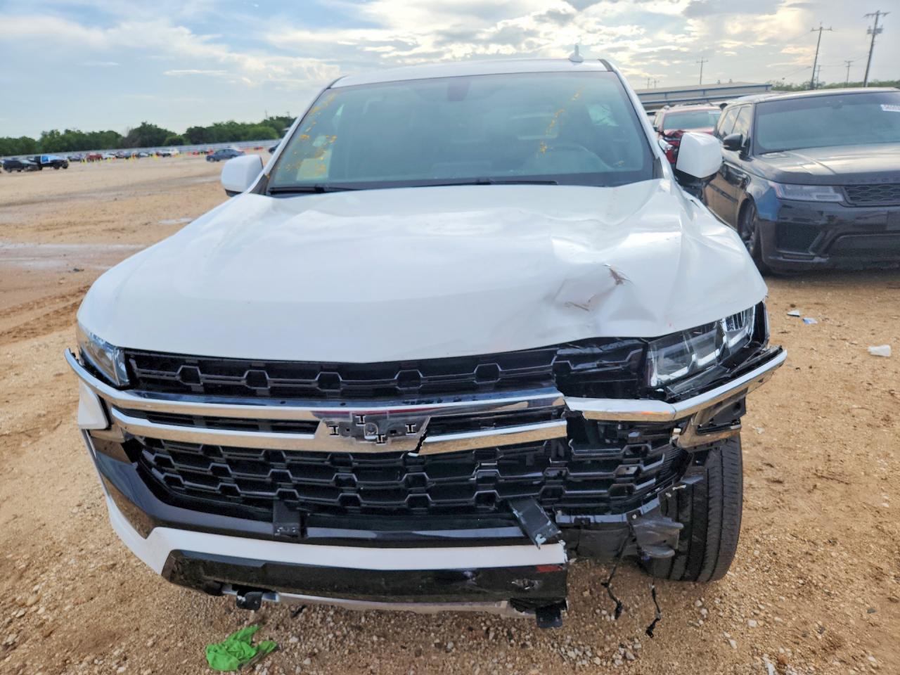 2024 Chevrolet Tahoe K1500 White vin: 1GNSKLED0RR237801