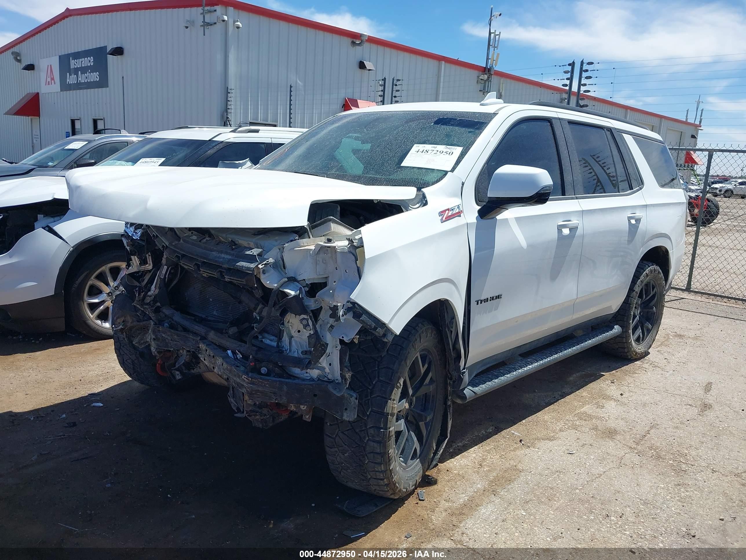 2022 Chevrolet Tahoe 4wd Z71 Белый vin: 1GNSKPKD2NR256646