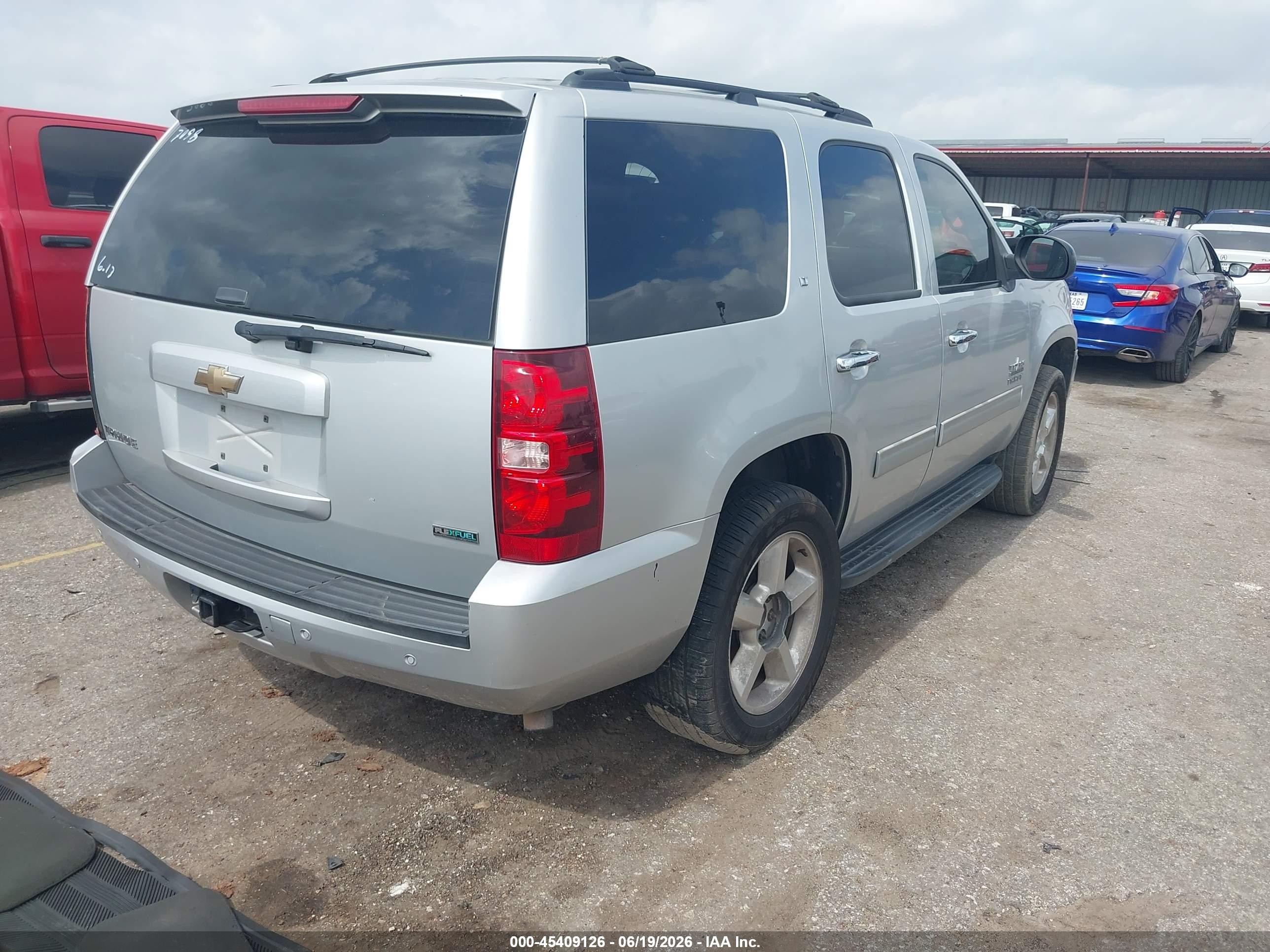 2010 Chevrolet Tahoe Lt Gray vin: 1GNUCBE04AR127058