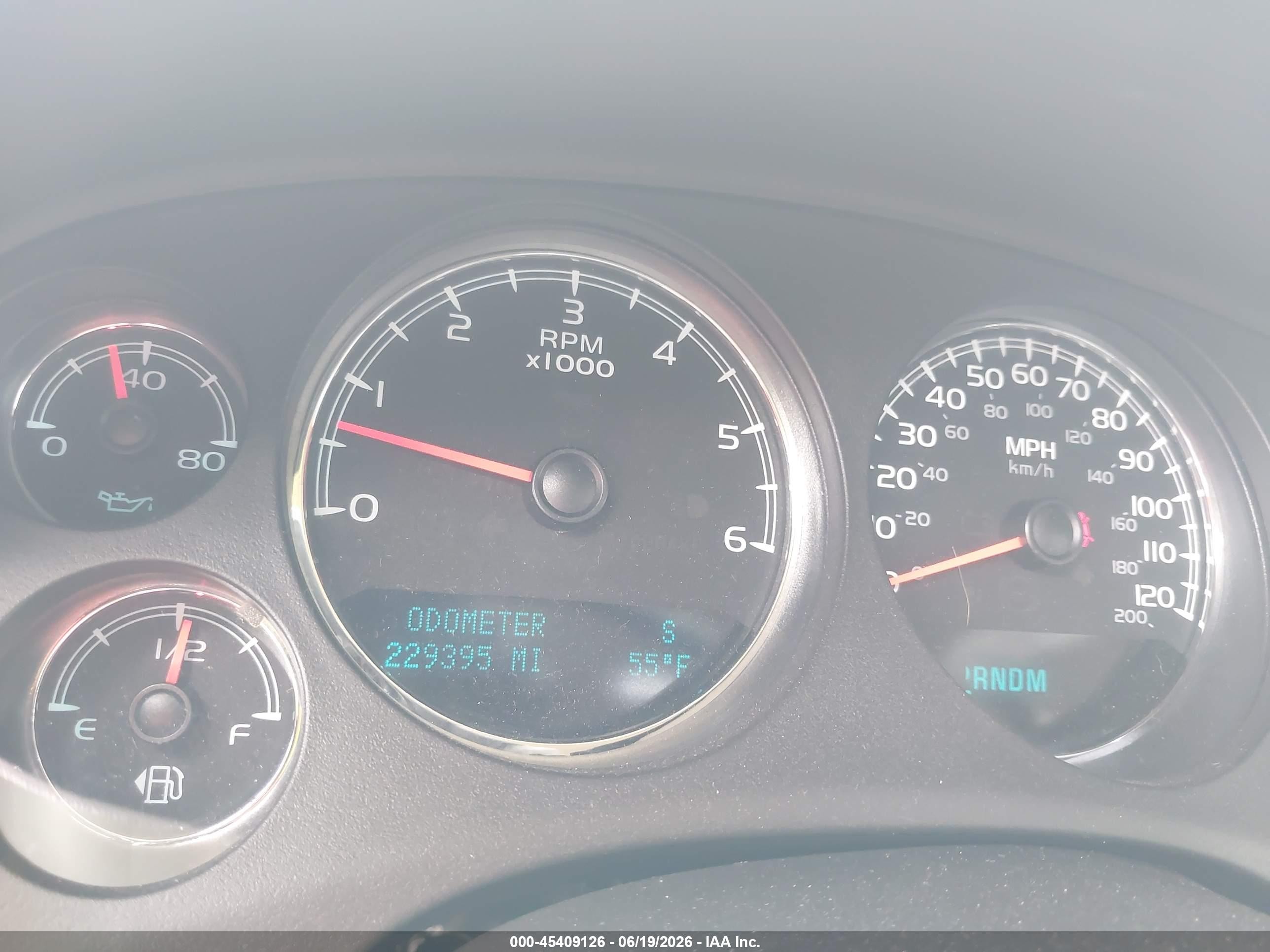 2010 Chevrolet Tahoe Lt Gray vin: 1GNUCBE04AR127058
