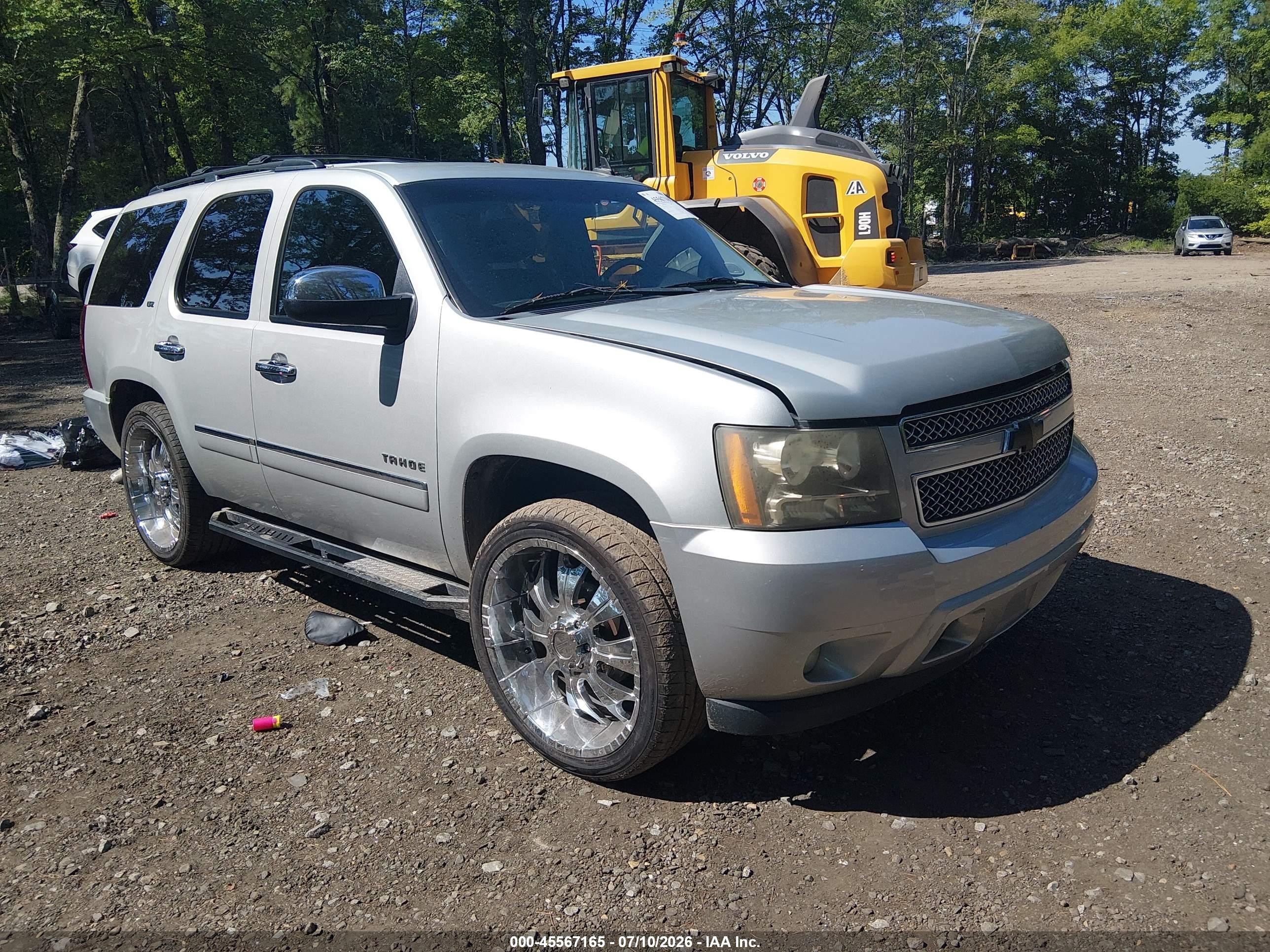2010 Chevrolet Tahoe Ltz Silver vin: 1GNUCCE04AR168313