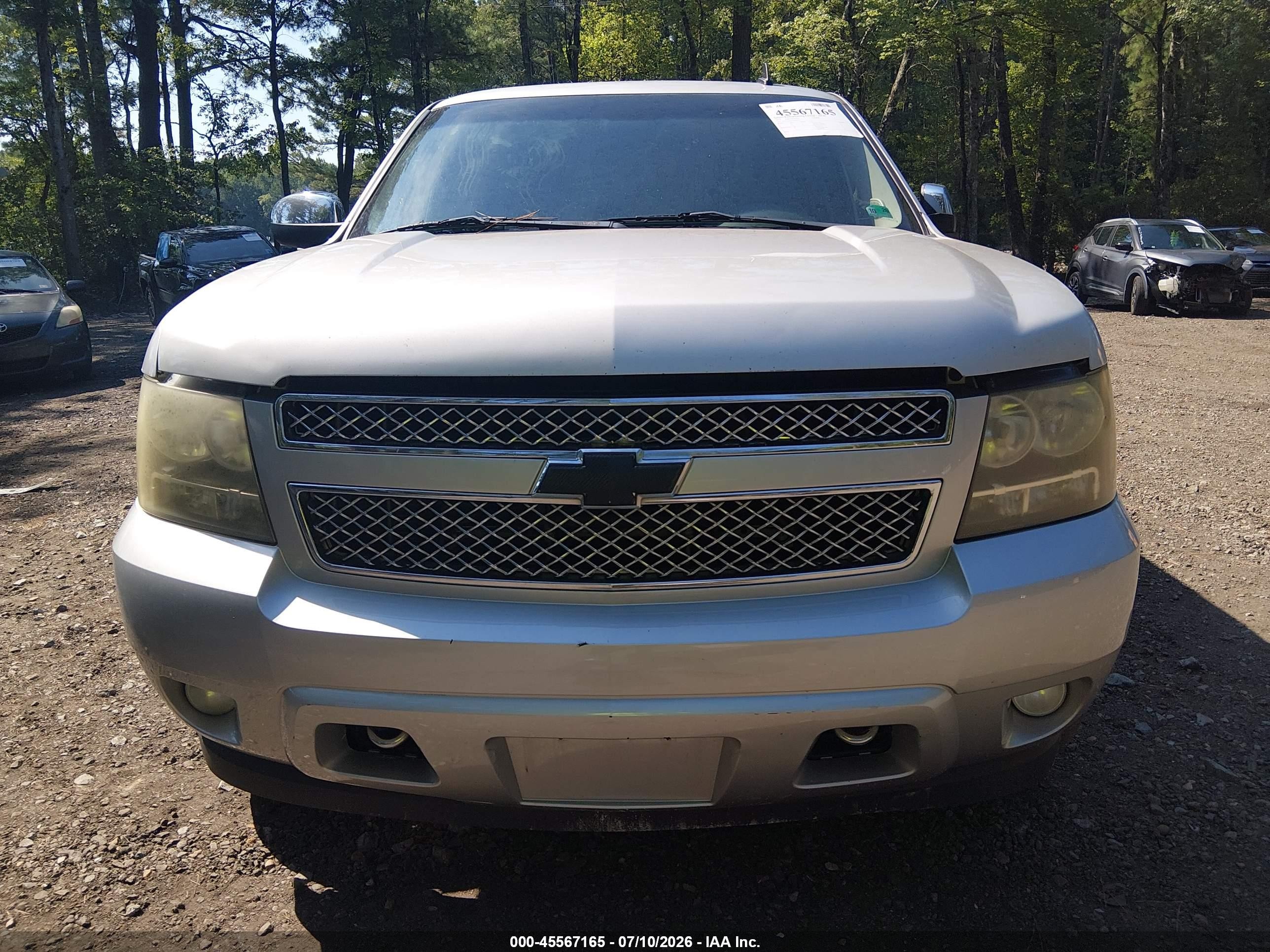 2010 Chevrolet Tahoe Ltz Silver vin: 1GNUCCE04AR168313