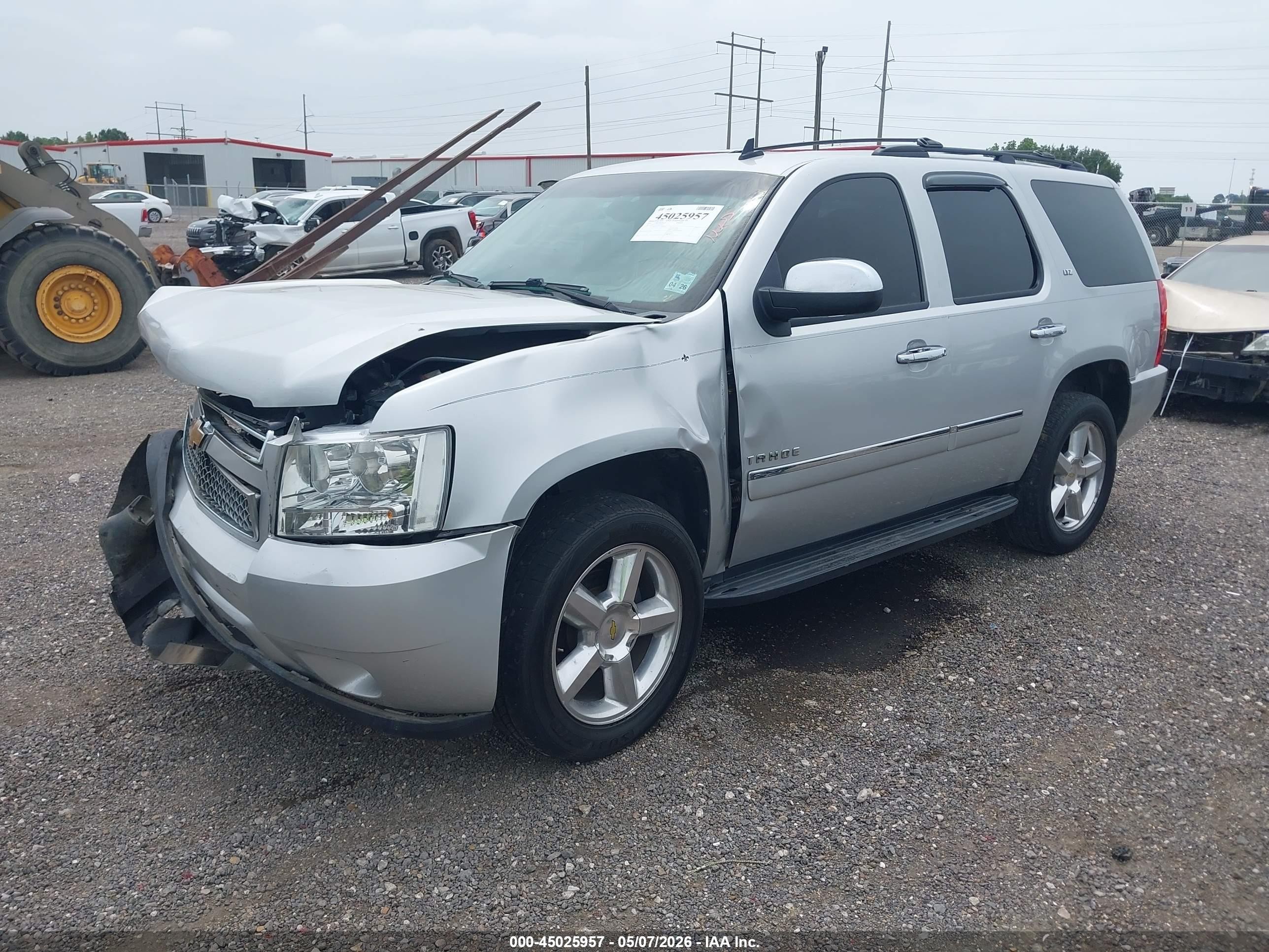 2010 Chevrolet Tahoe Ltz Silver vin: 1GNUCCE07AR219352
