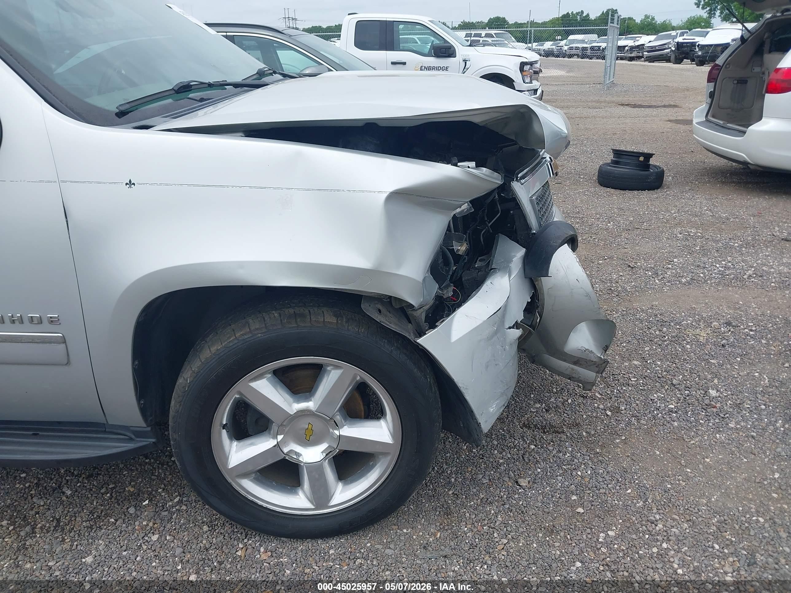 2010 Chevrolet Tahoe Ltz Silver vin: 1GNUCCE07AR219352
