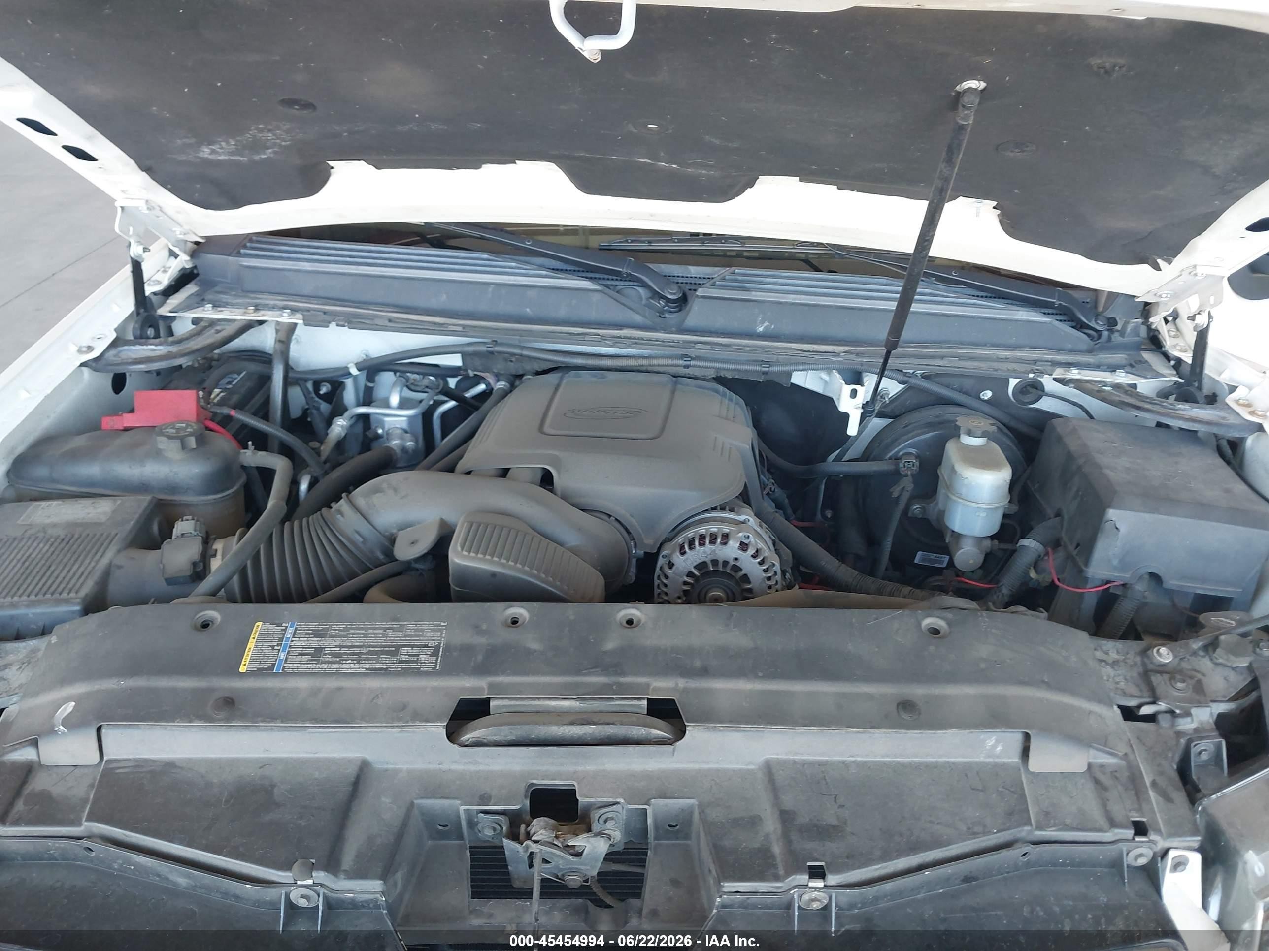 2010 Chevrolet Tahoe Ltz White vin: 1GNUCCE08AR196793