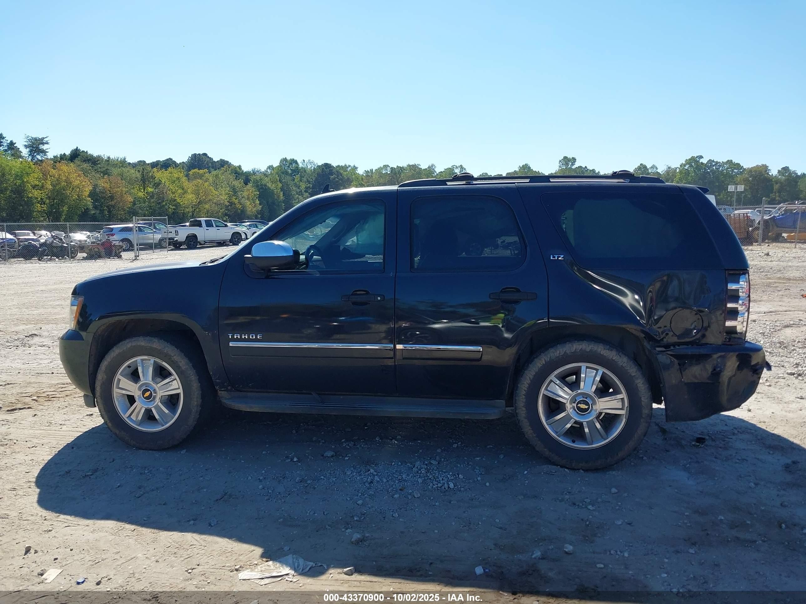 2010 Chevrolet Tahoe Ltz Black vin: 1GNUCCE09AR191635