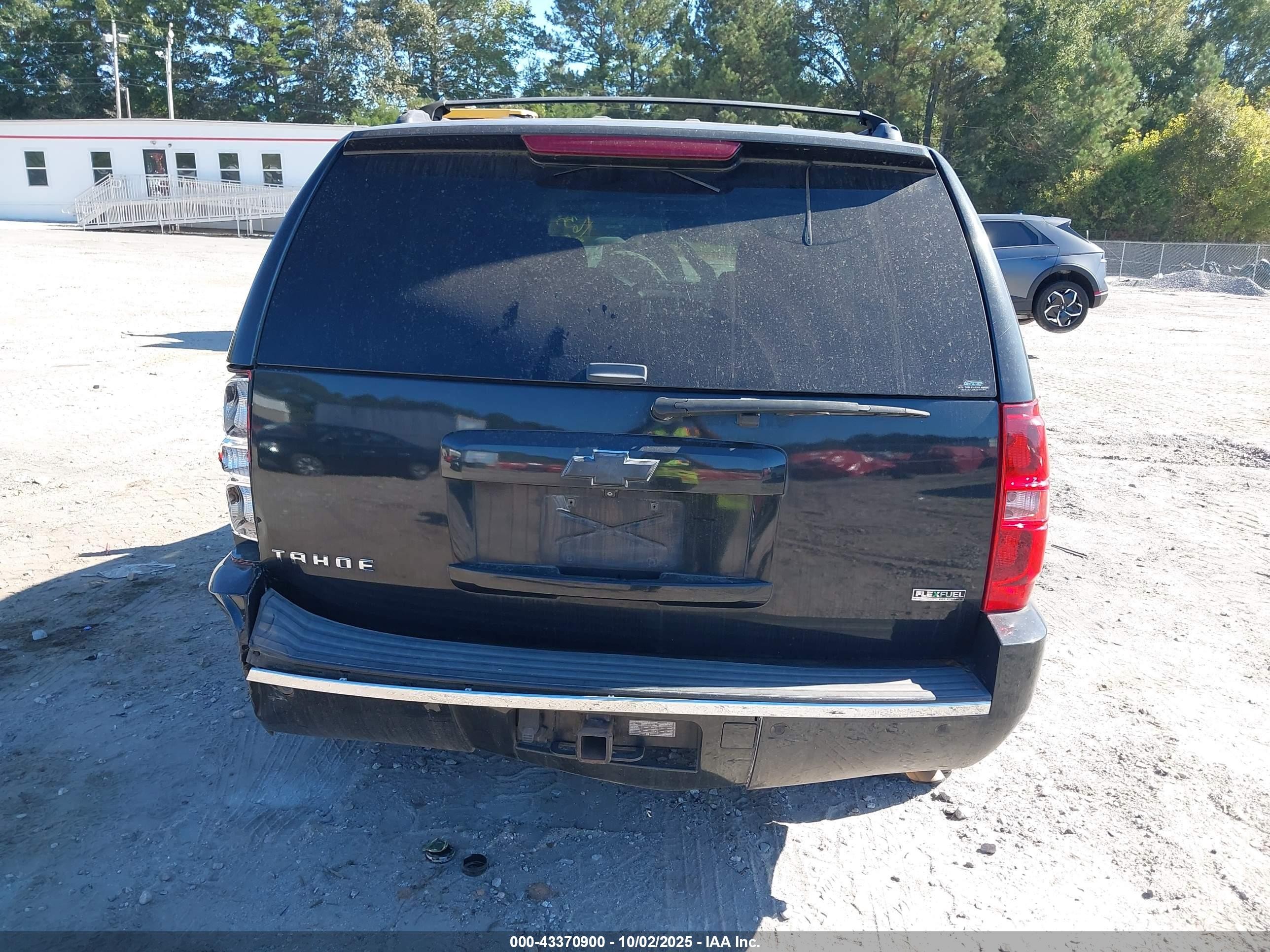 2010 Chevrolet Tahoe Ltz Black vin: 1GNUCCE09AR191635