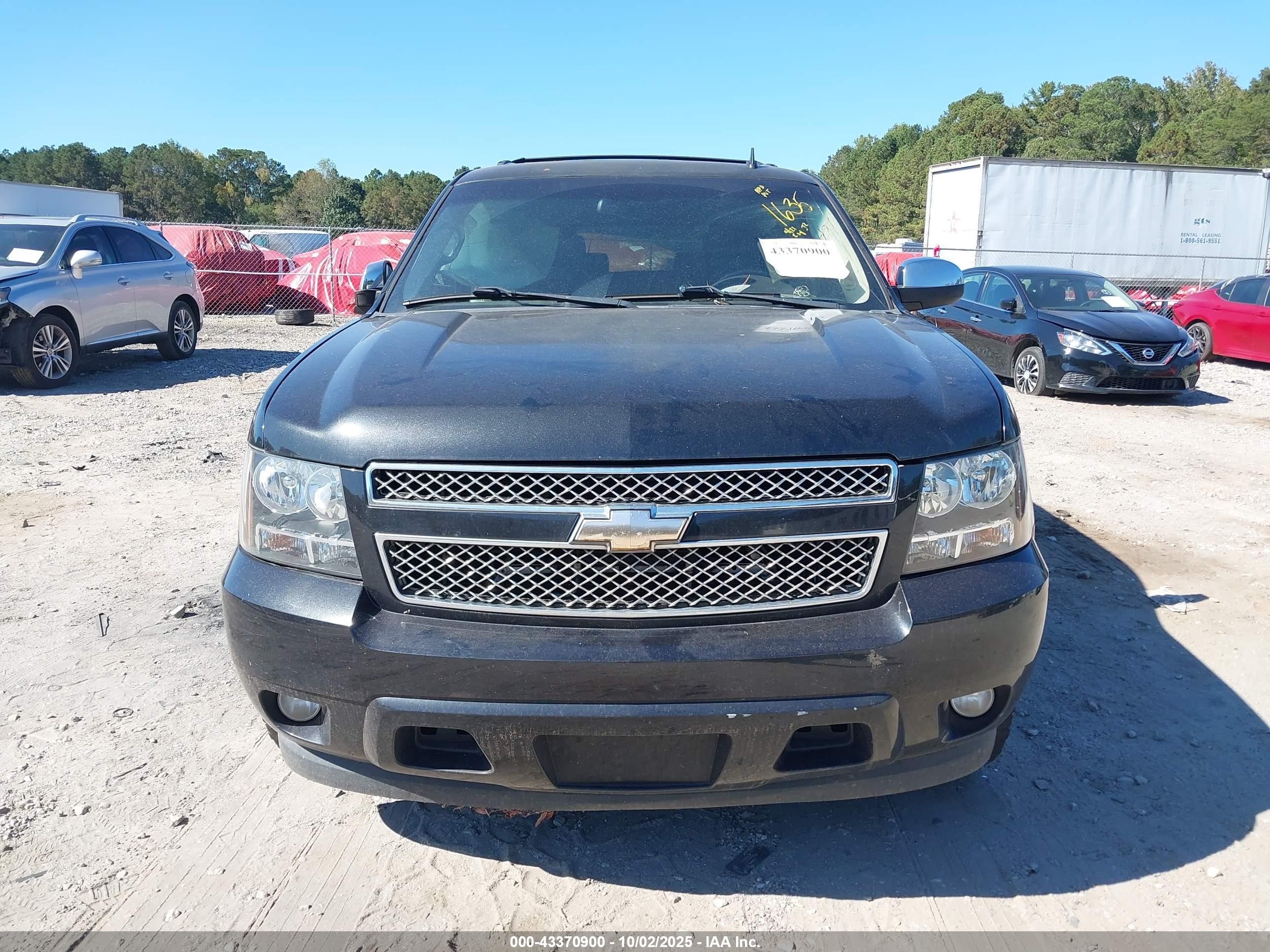 2010 Chevrolet Tahoe Ltz Black vin: 1GNUCCE09AR191635