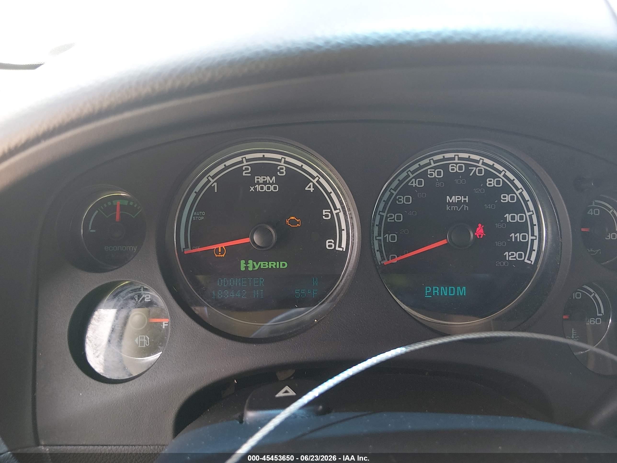 2010 Chevrolet Tahoe Hybrid   Silver vin: 1GNUCDDJ4AR223262