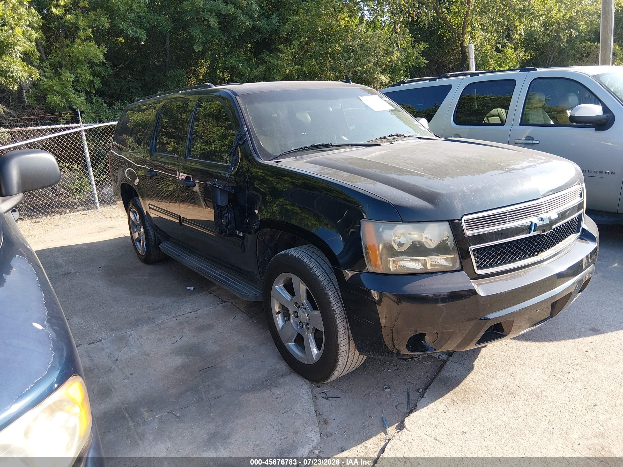 2010 Chevrolet Suburban 1500 Ls Black vin: 1GNUCHE06AR237418