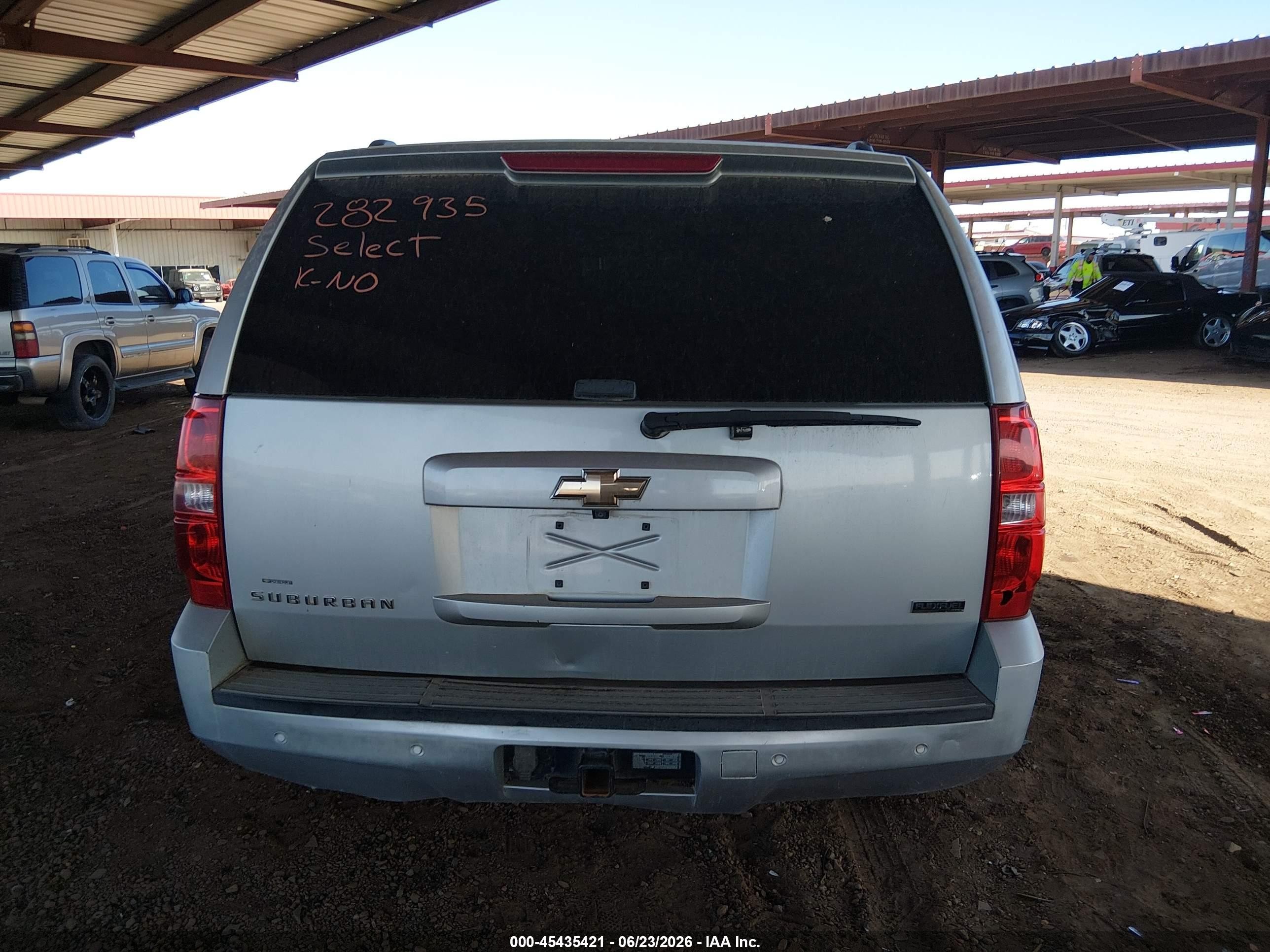 2010 Chevrolet Suburban 1500 Ls Серый vin: 1GNUCHE09AR282935