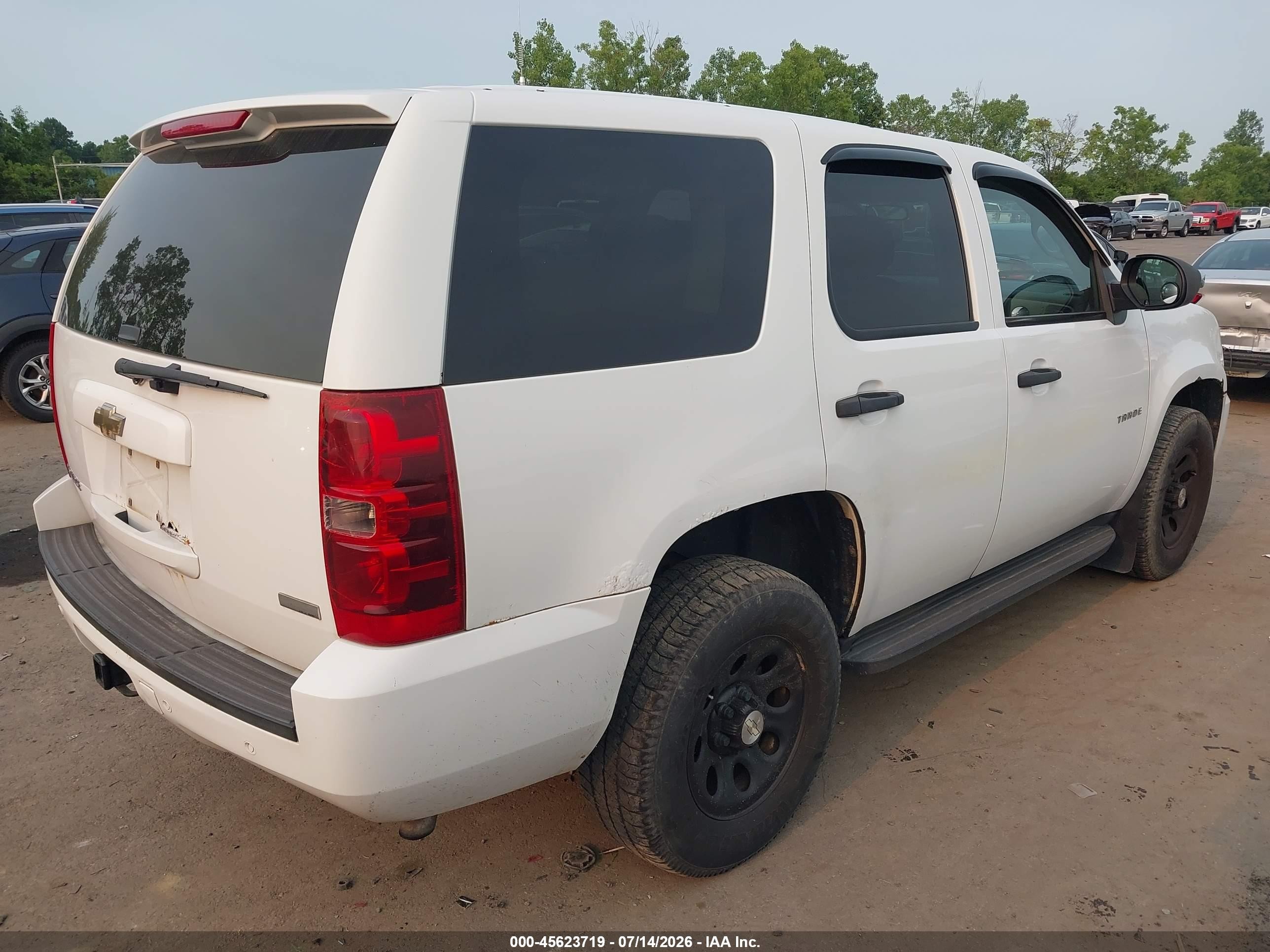 2010 Chevrolet Tahoe Commercial Fleet White vin: 1GNUKAE03AR218528