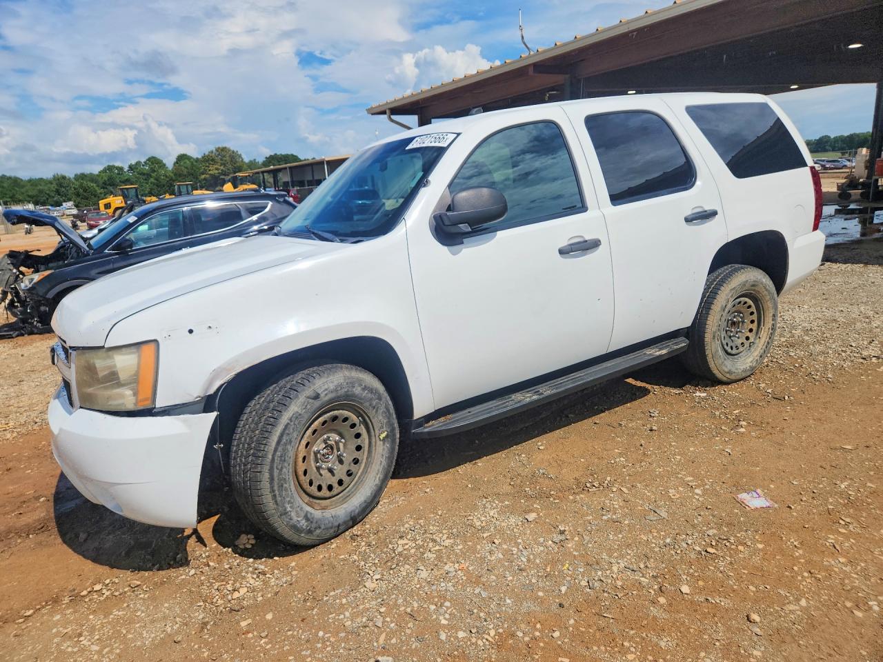 2010 Chevrolet Tahoe K1500 Ls White vin: 1GNUKAE04AR284537