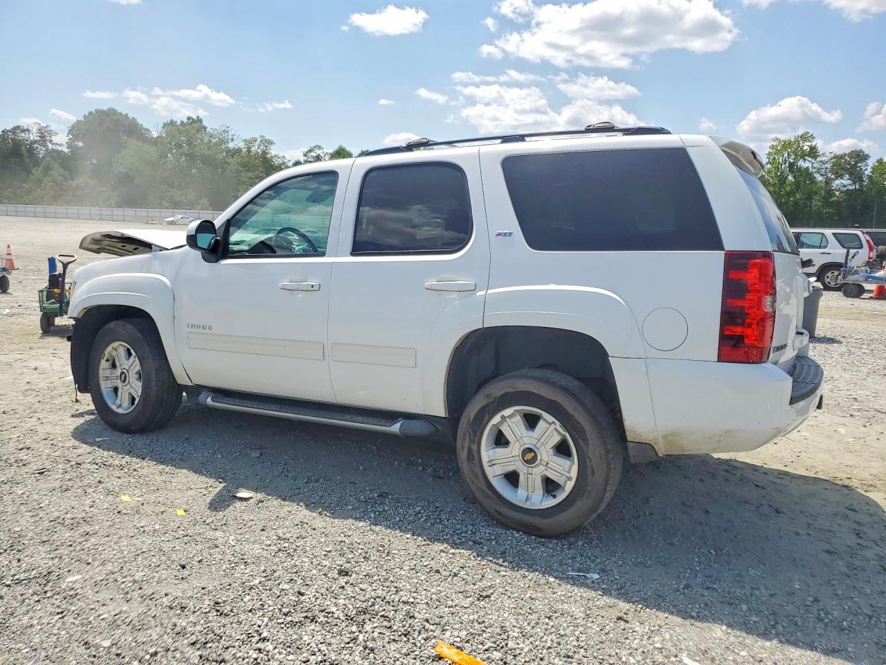 2010 Chevrolet Tahoe K1500 Lt Белый vin: 1GNUKBE06AR222417