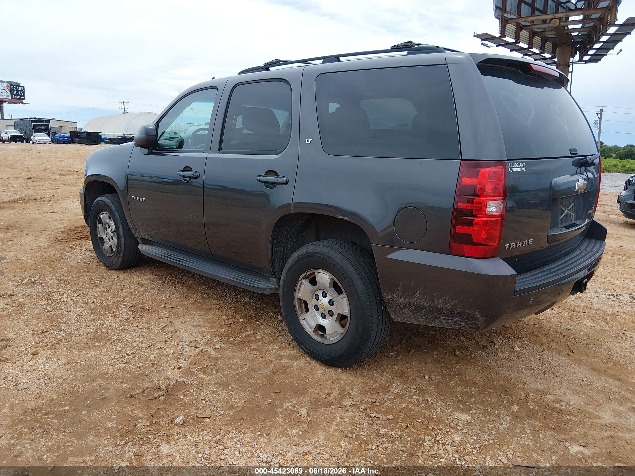 2010 Chevrolet Tahoe Lt Серый vin: 1GNUKBE08AR207160