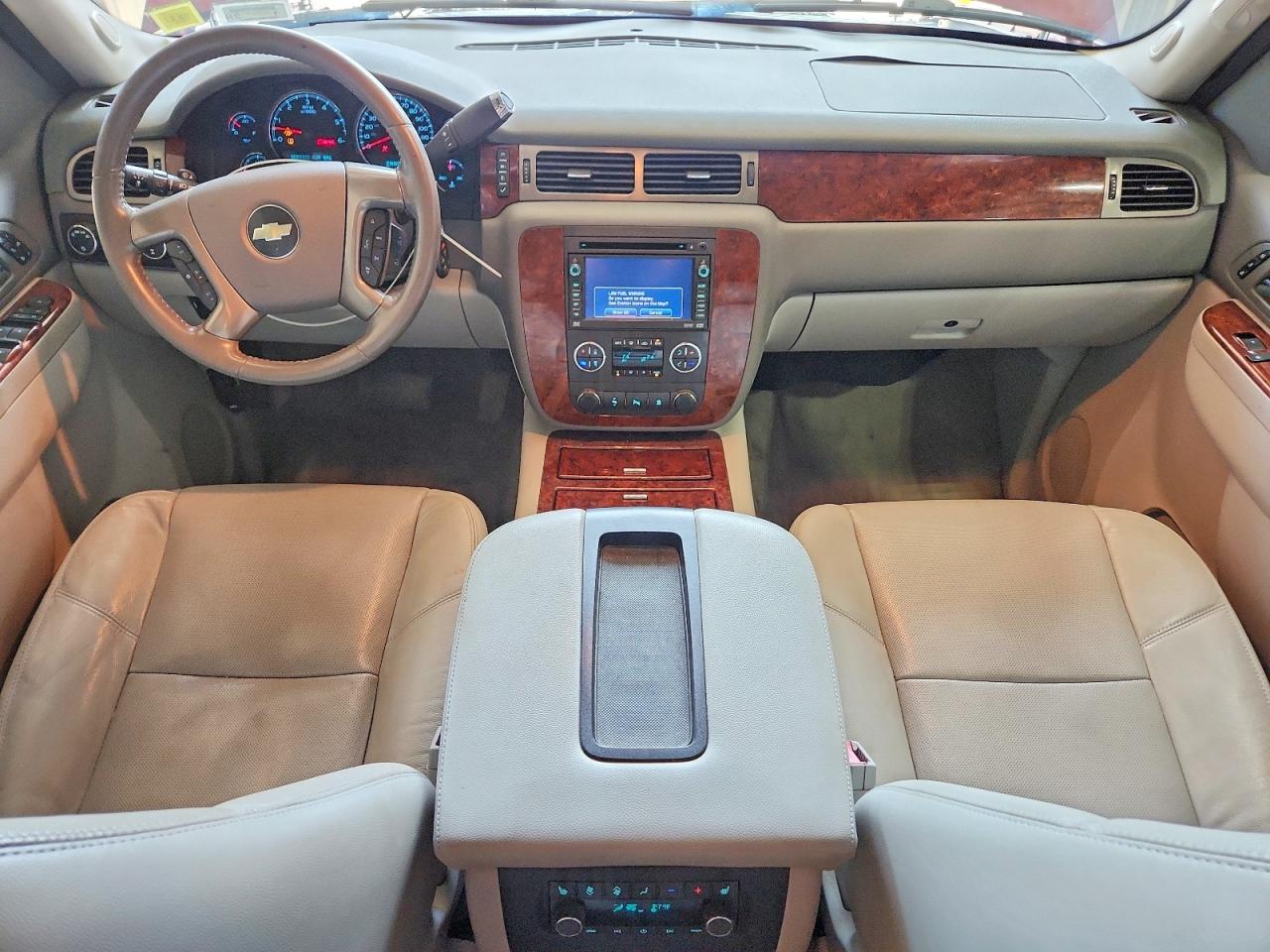 2010 Chevrolet Tahoe K1500 Ltz Burgundy vin: 1GNUKCE02AR110199